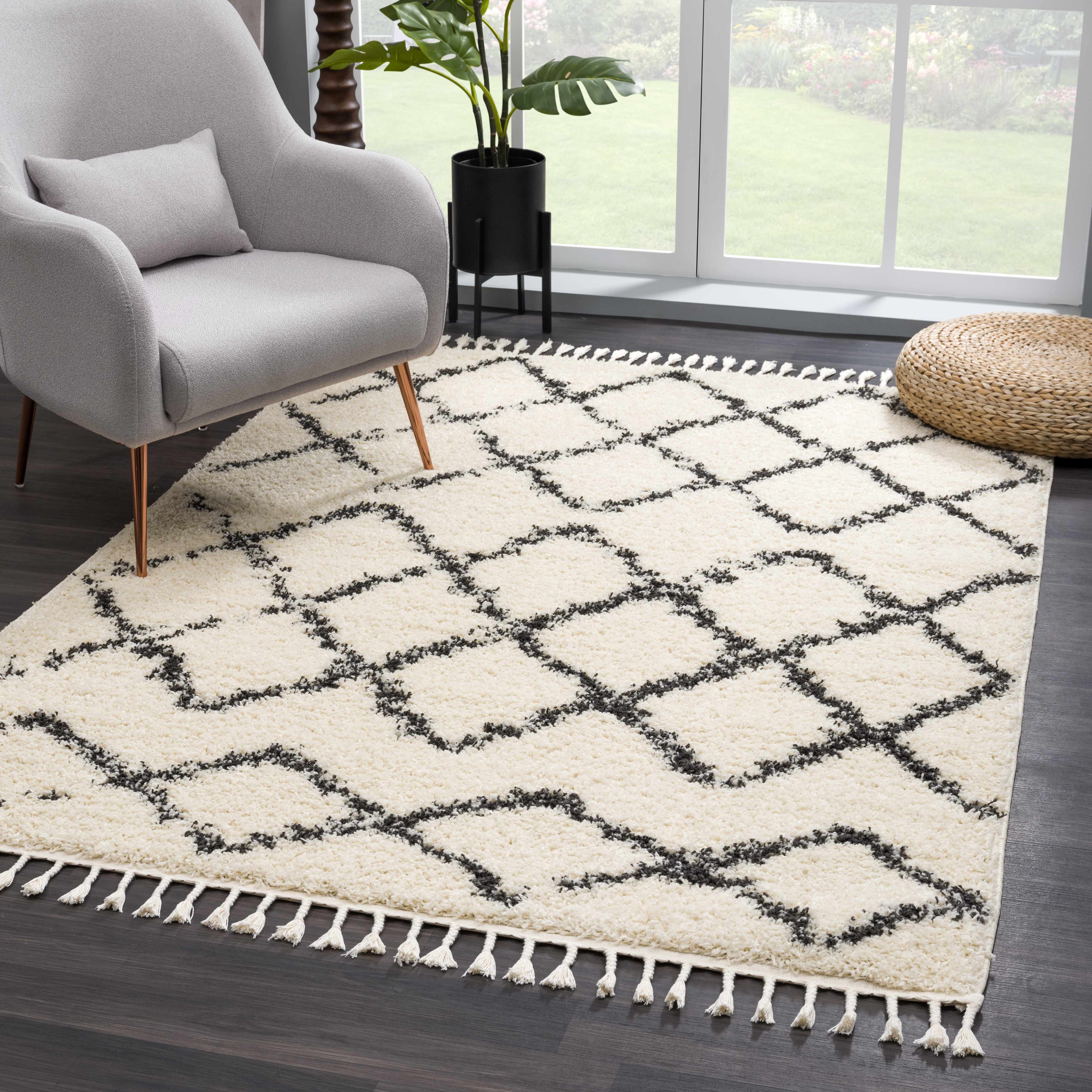 Wallagrass Beige/Black Trellis Tassel Shag - Decor Addict, LLC