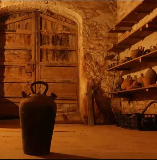 Traditional green hoop.: L - Decor Addict, LLC