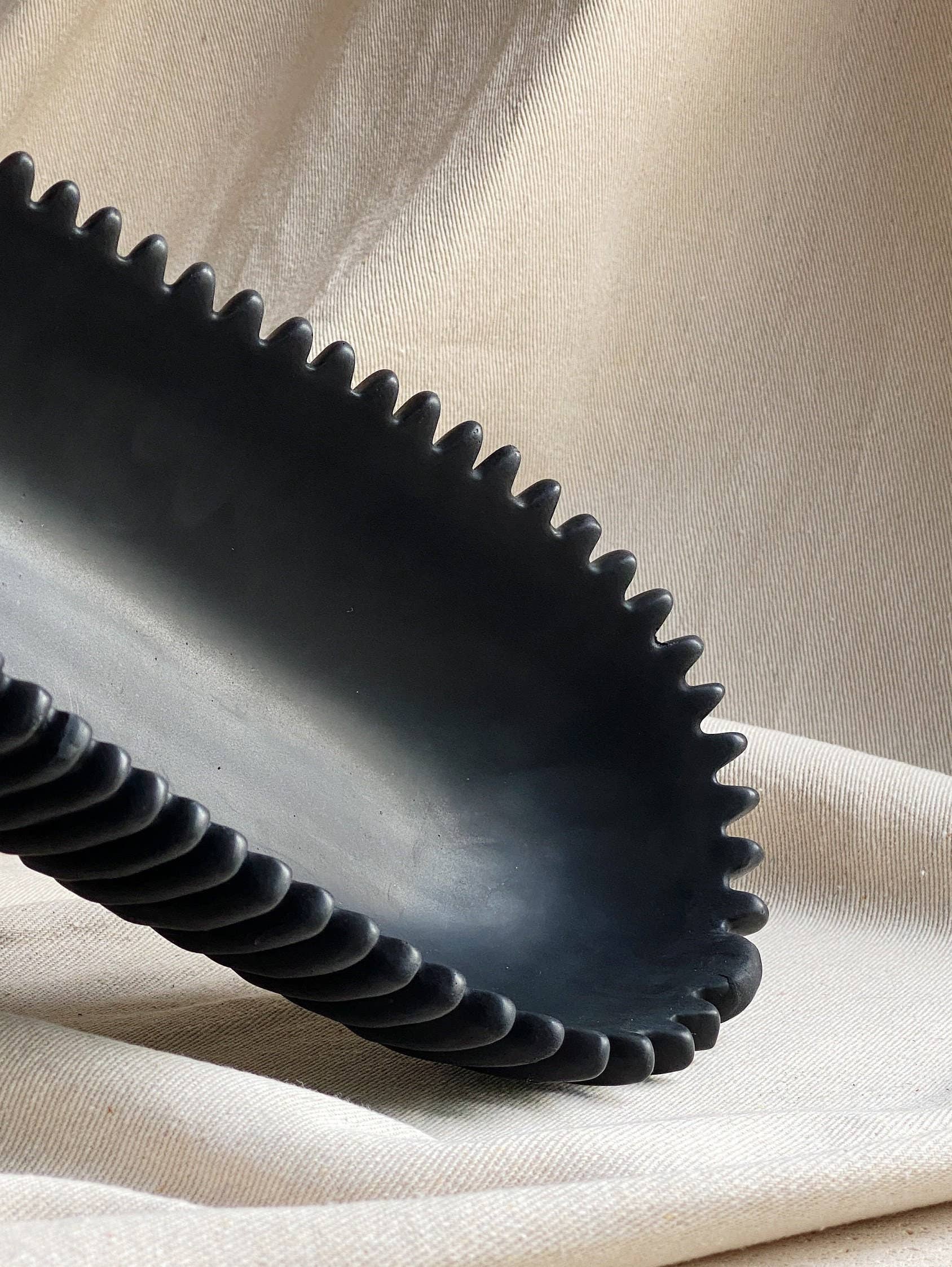 FORMA handmade concrete bowl: Black - Decor Addict, LLC