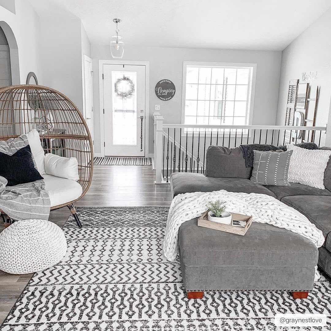 Constantin Area Rug - Decor Addict, LLC