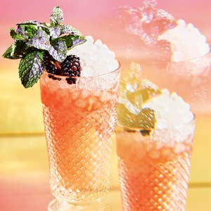 The Eras Pour - Decor Addict, LLC