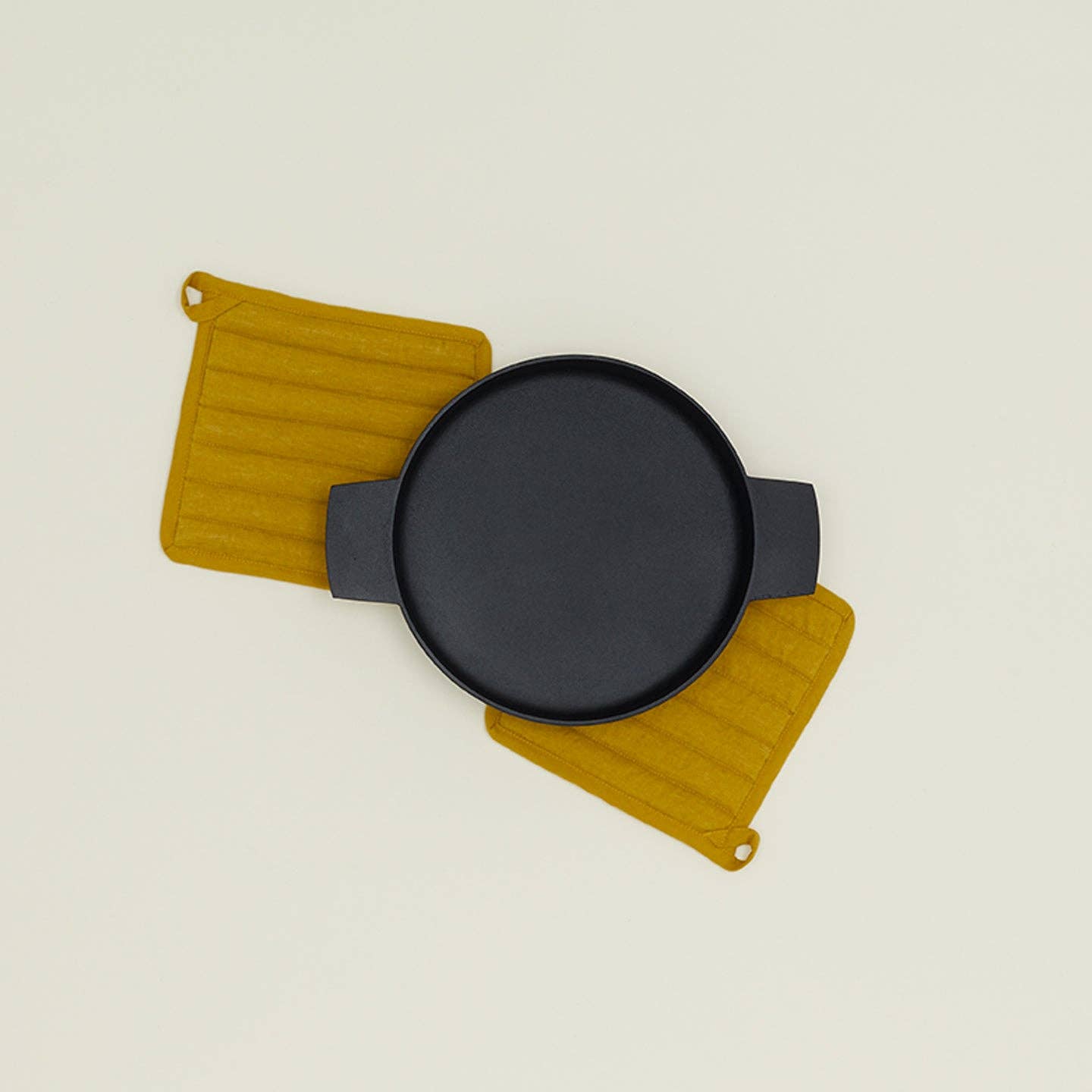 SIMPLE LINEN POT HOLDERS - SET OF 2: IVORY - Decor Addict, LLC