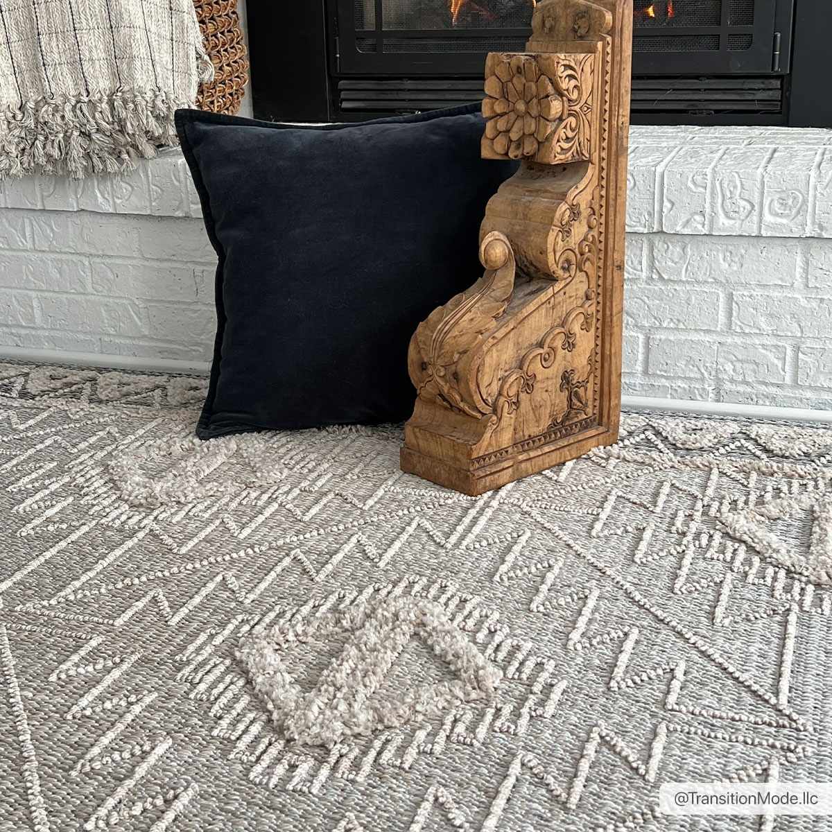 Agoo Area Rug - Decor Addict, LLC