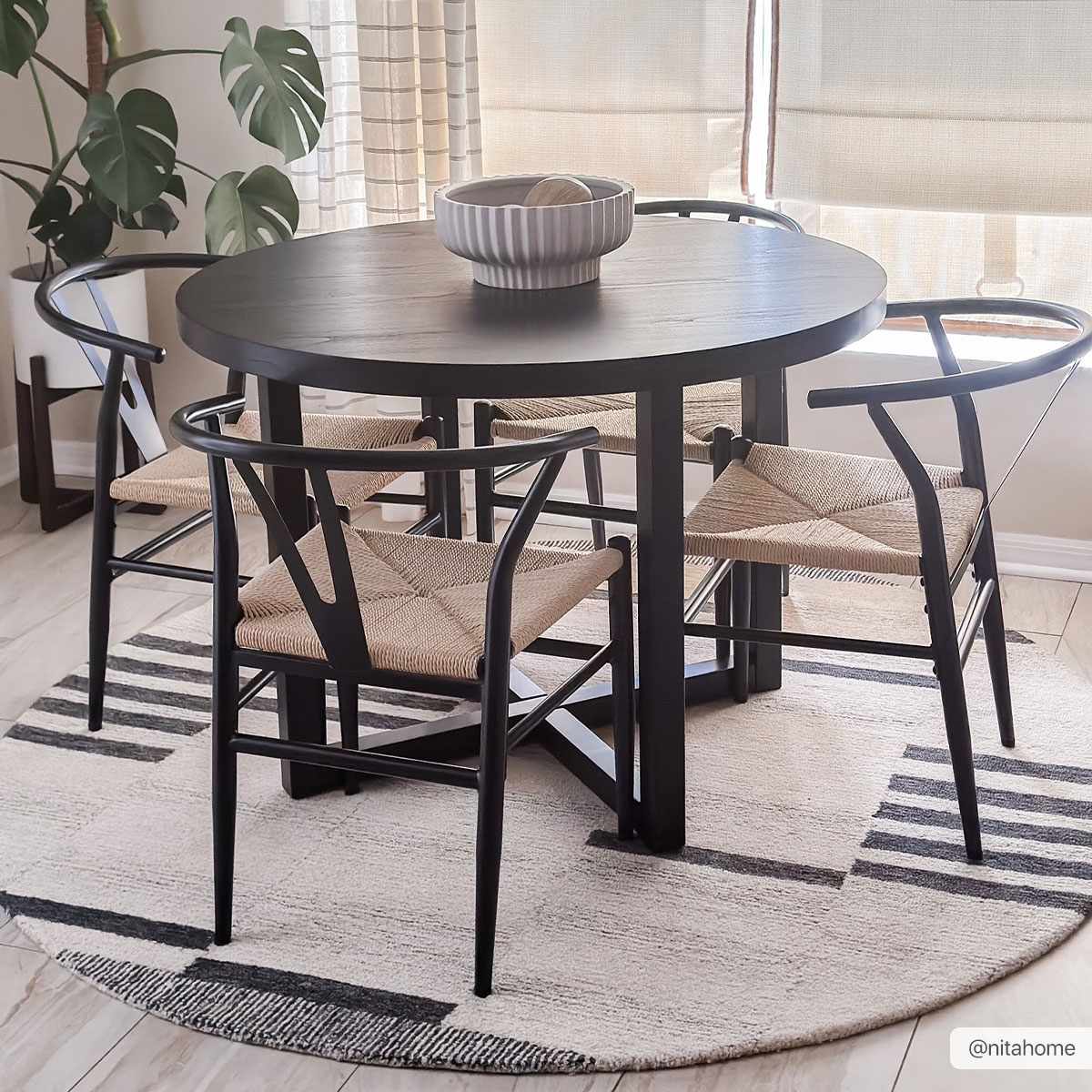 Aibonito Wool Area Rug - Decor Addict, LLC