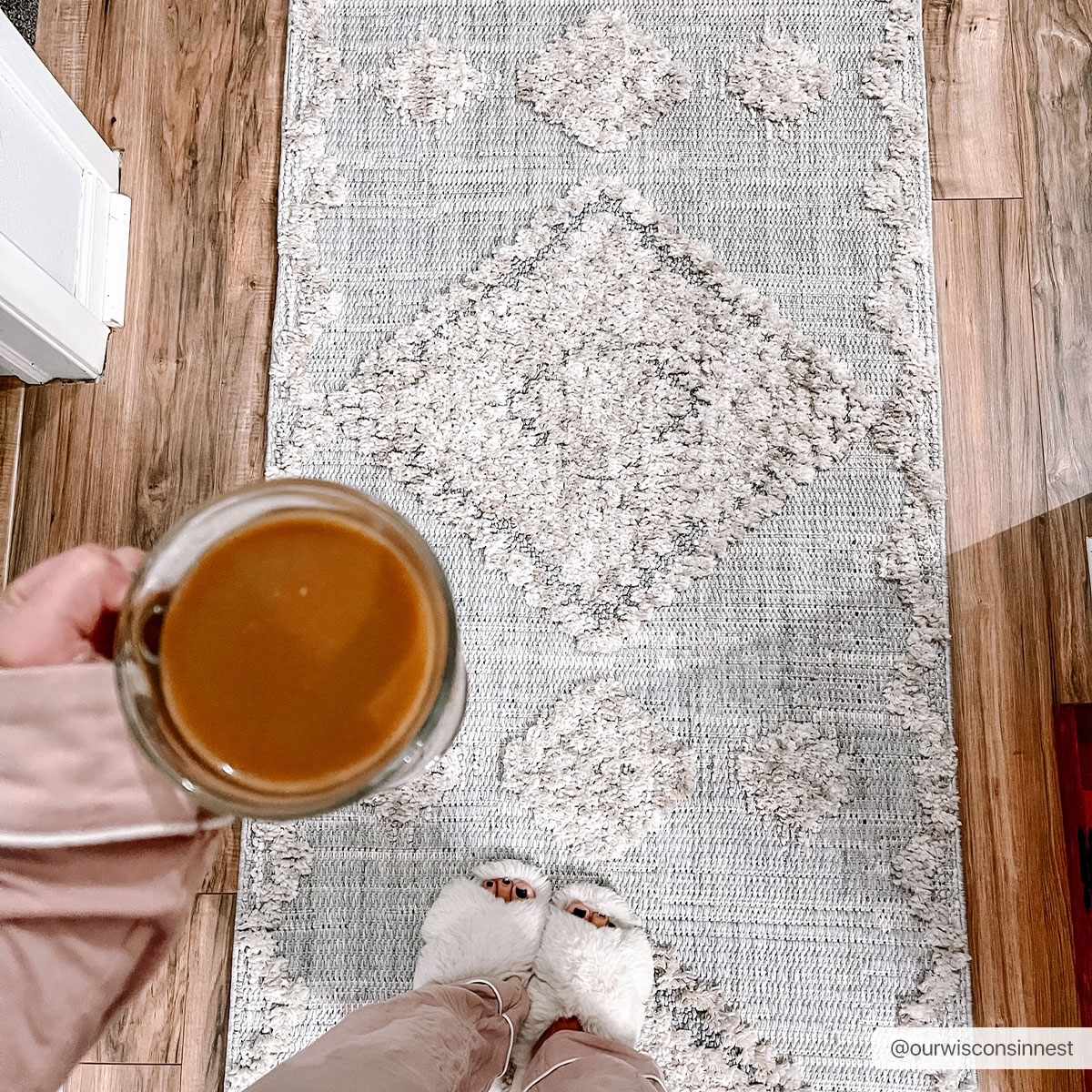 Ampusungan Area Rug - Decor Addict, LLC