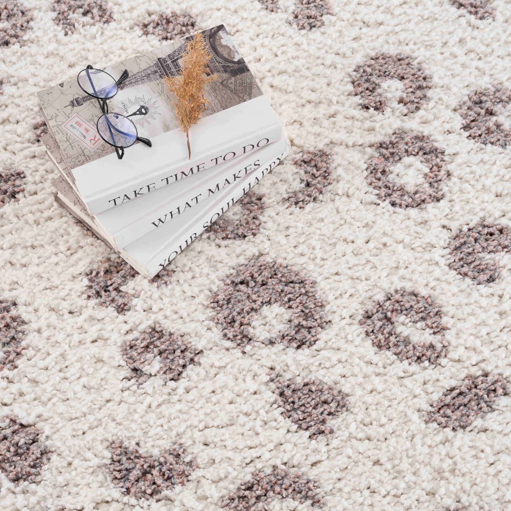 Zhen Pink & White Plush Rug - Decor Addict, LLC