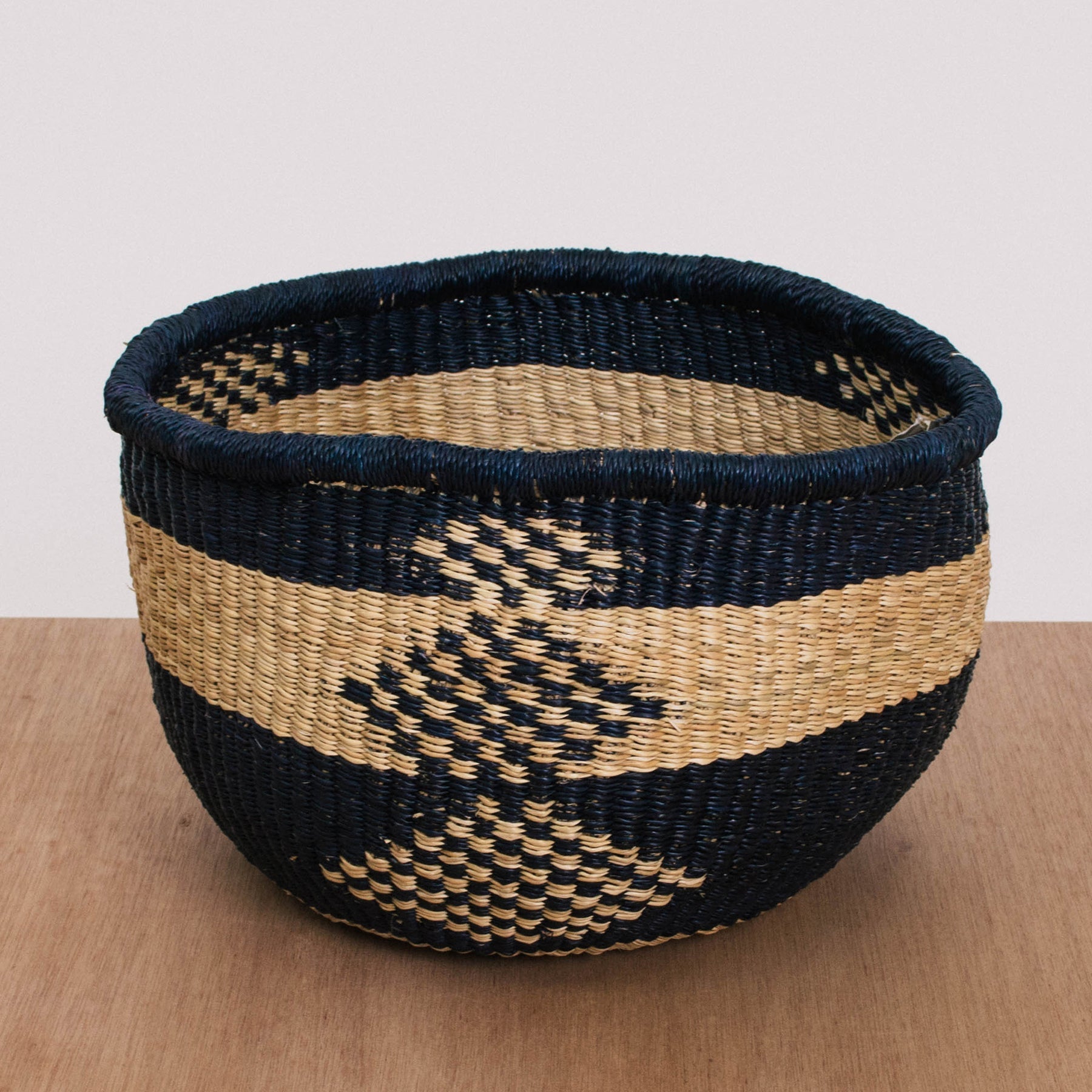 10" Mea Floor Planter - Decor Addict, LLC