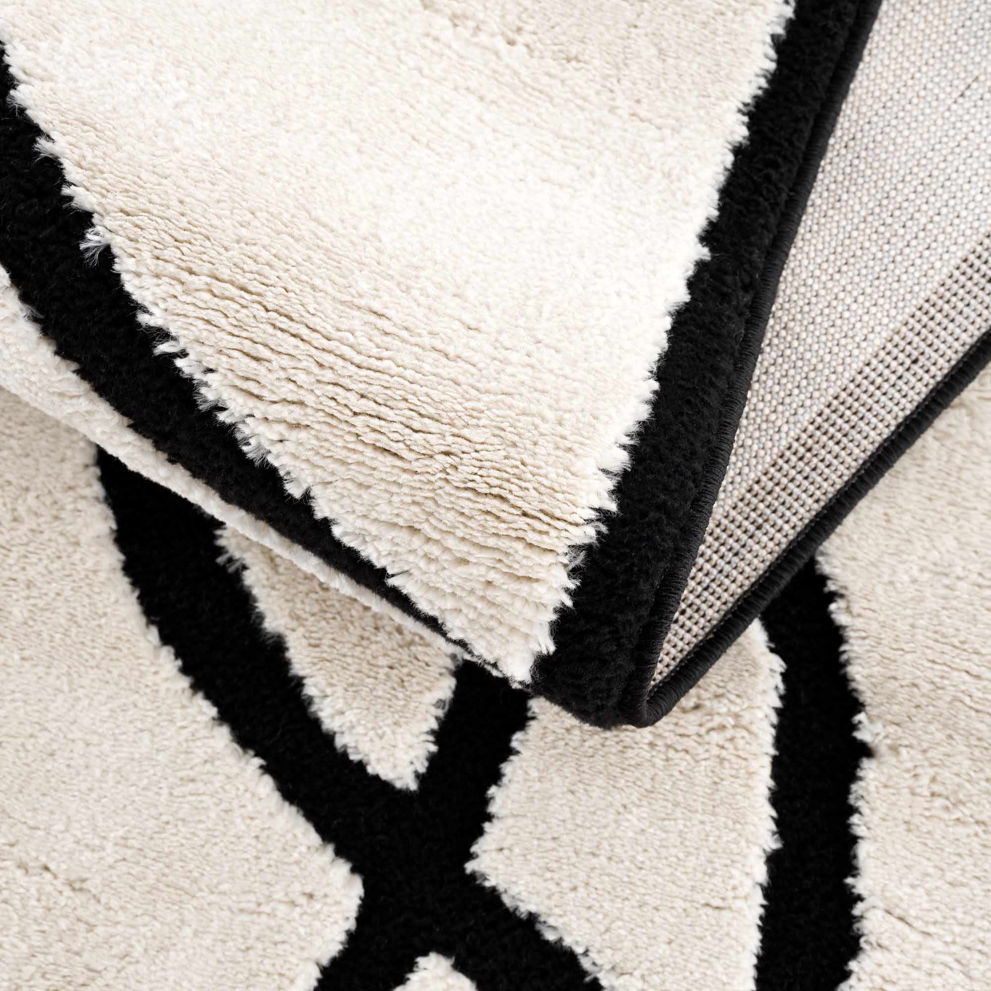 Azana Black & White Area Rug - Decor Addict, LLC