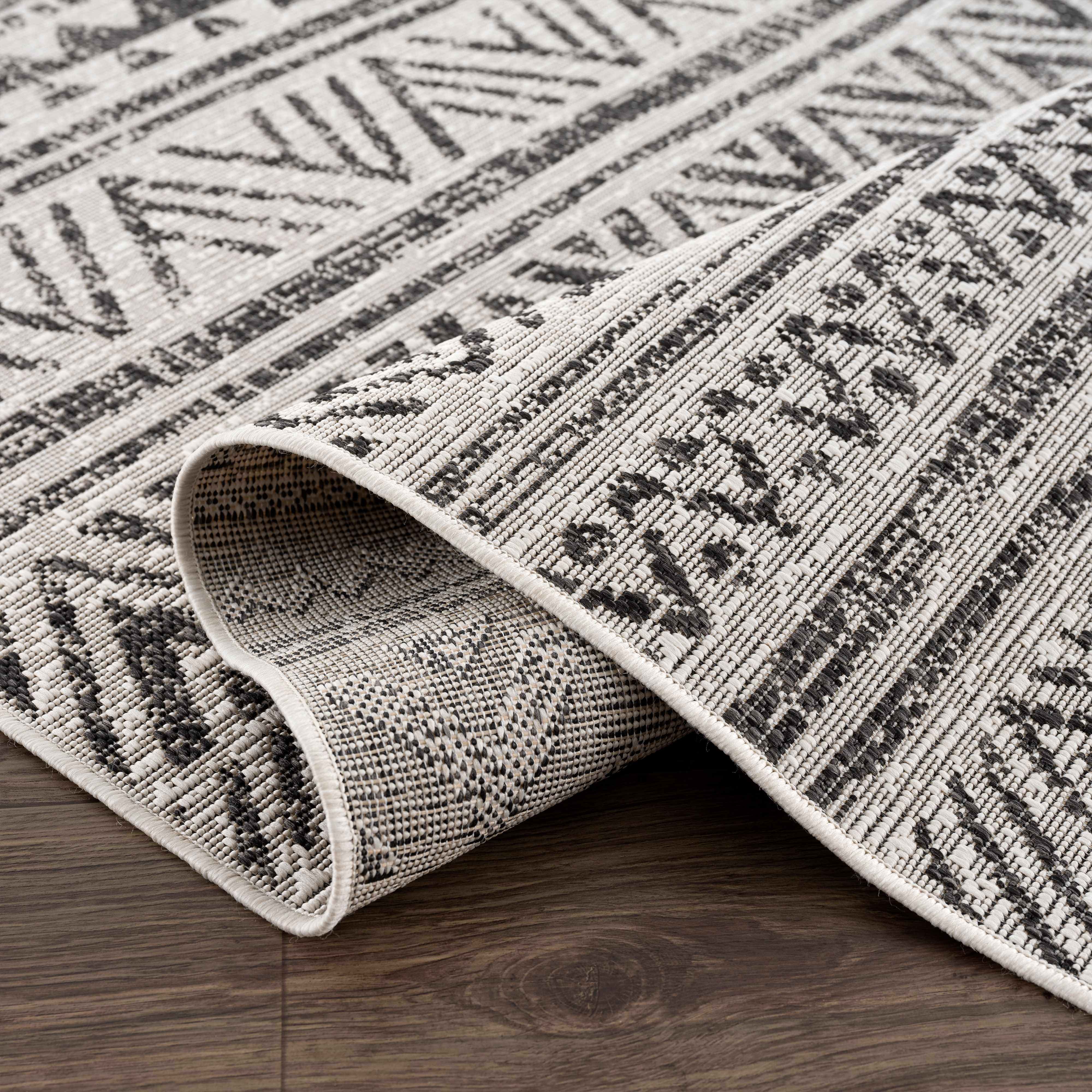 Catrine Area Rug - Decor Addict, LLC