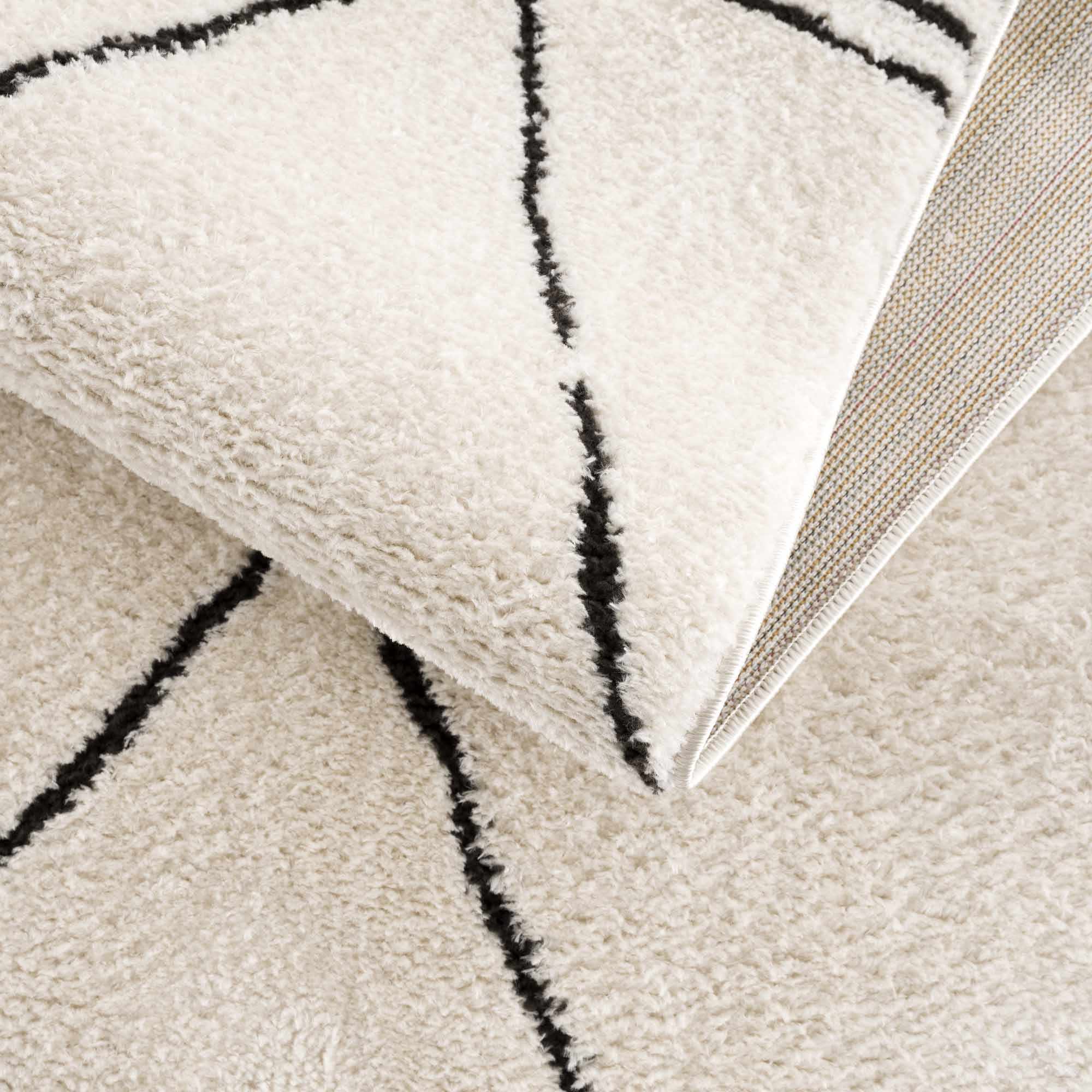 Keone Black & White Area Rug - Decor Addict, LLC