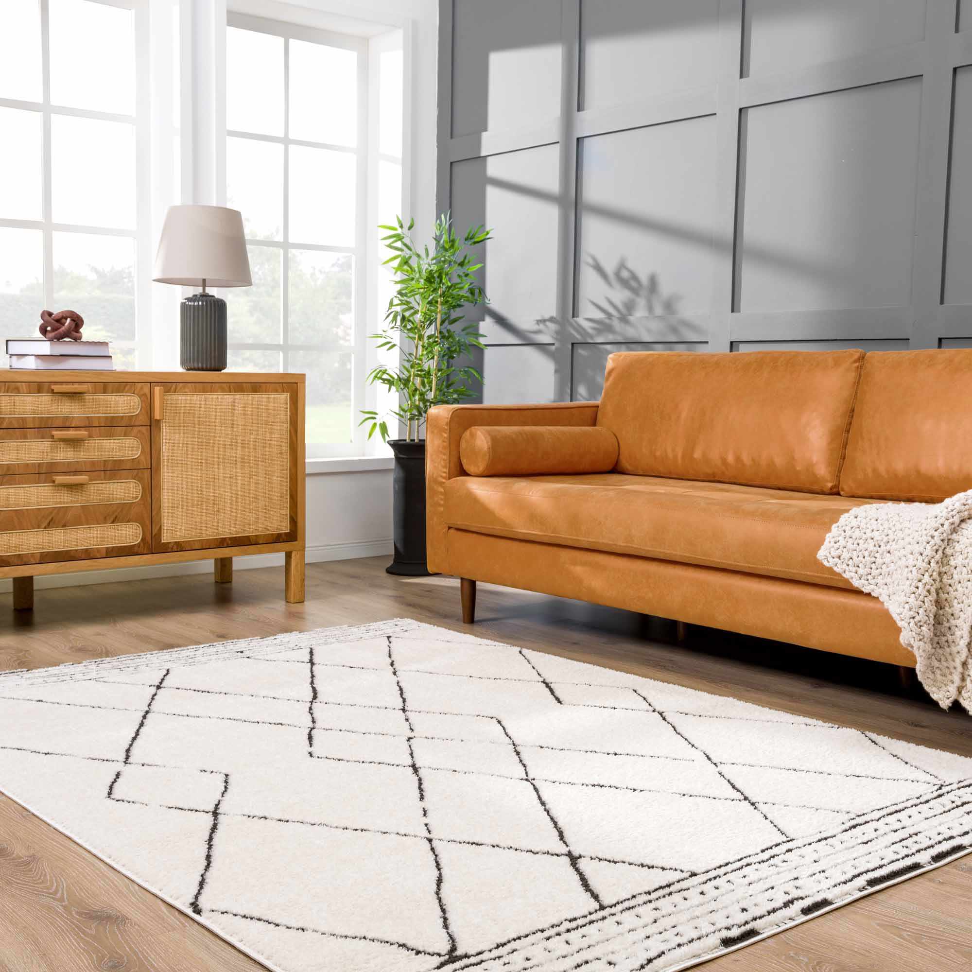 Keone Black & White Area Rug - Decor Addict, LLC