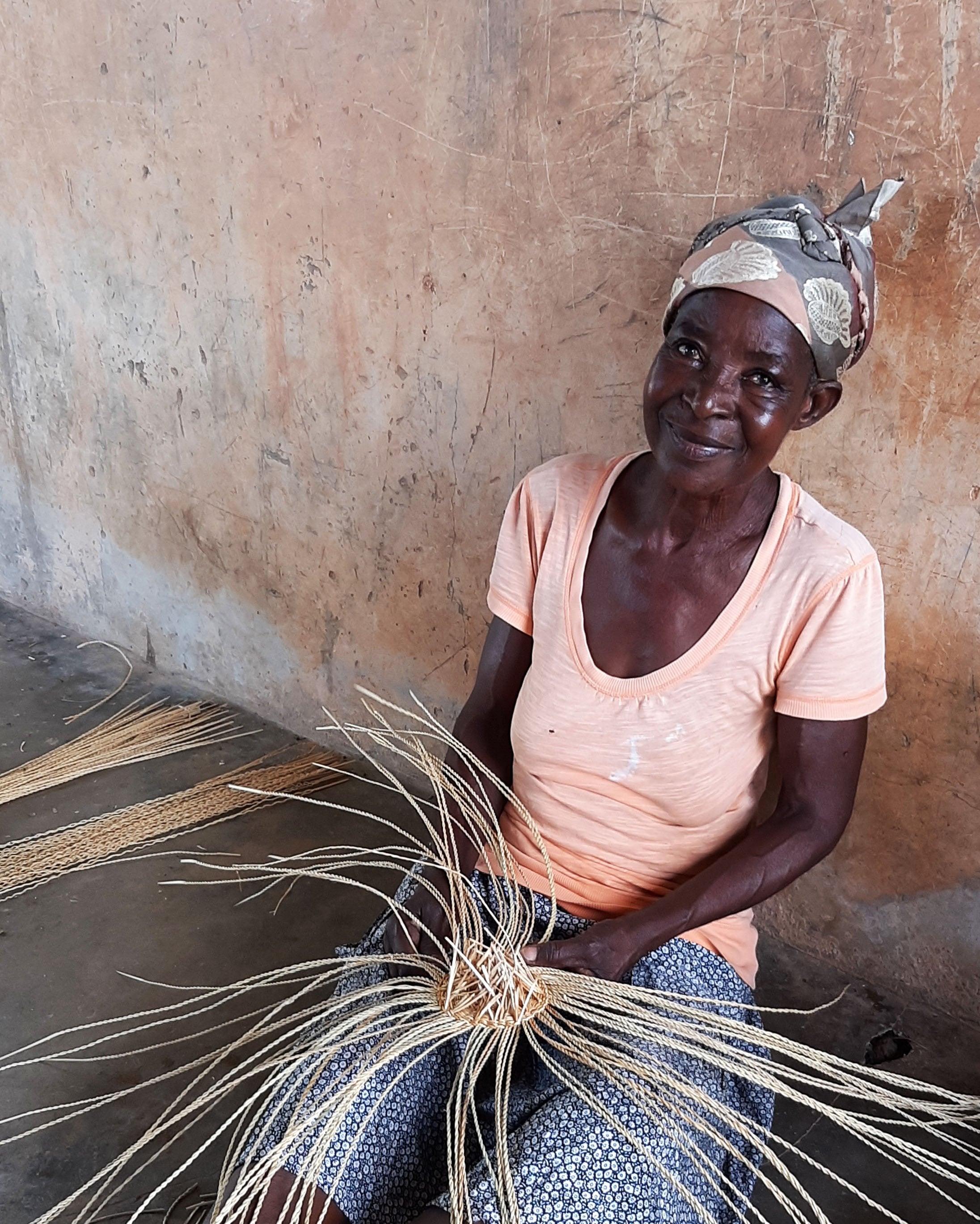 14" Extra Large Peach Msanii Round Basket - Decor Addict, LLC