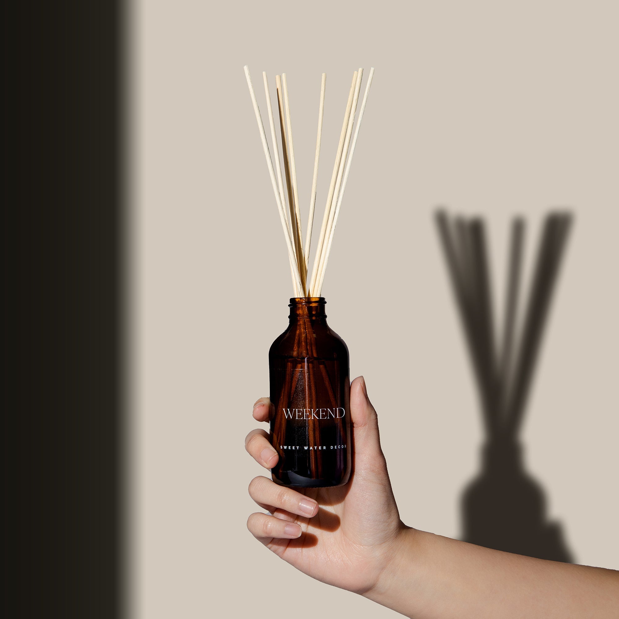 Weekend Amber Reed Diffuser - Decor Addict, LLC