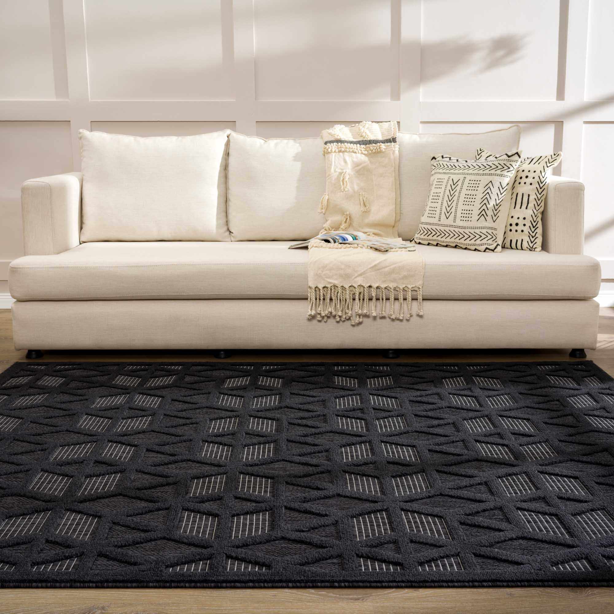 Nuri Black Outdoor Rug - Decor Addict, LLC