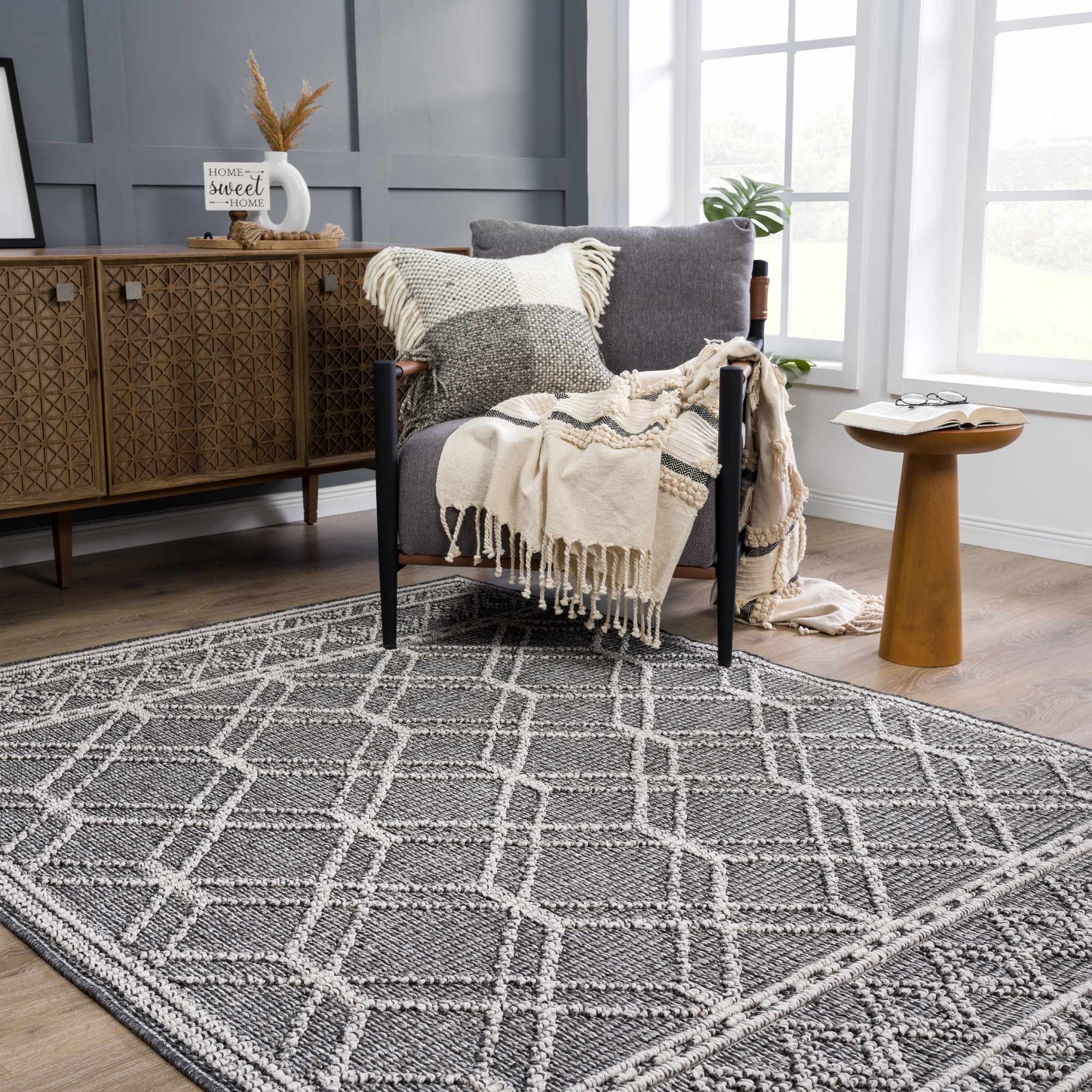 Diah Black & Bone Area Rug - Decor Addict, LLC