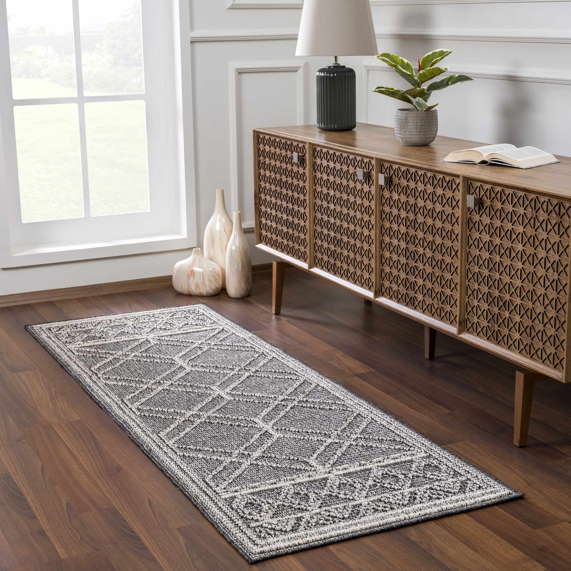 Diah Black & Bone Area Rug - Decor Addict, LLC