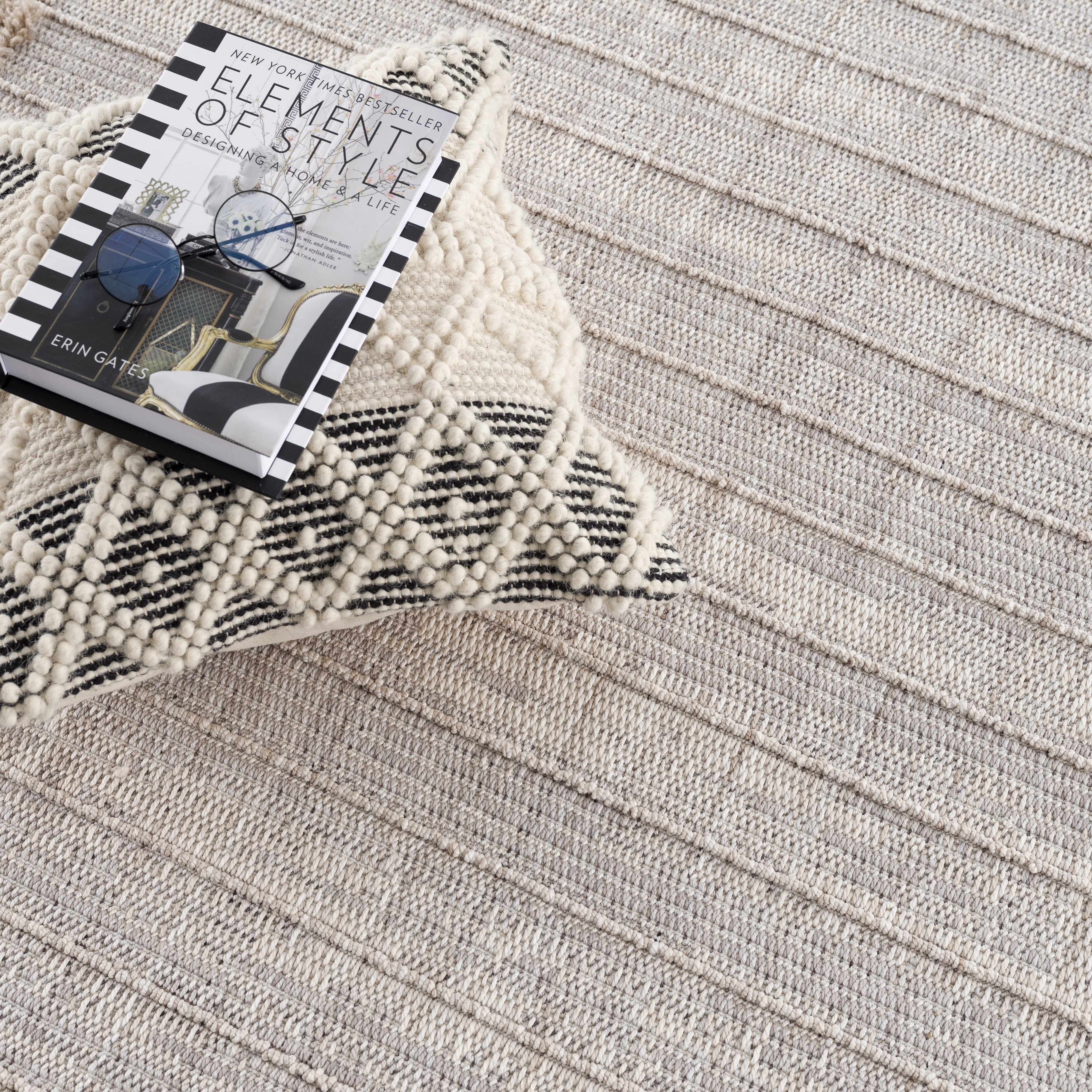 Sulak Cream Area Rug - Decor Addict, LLC