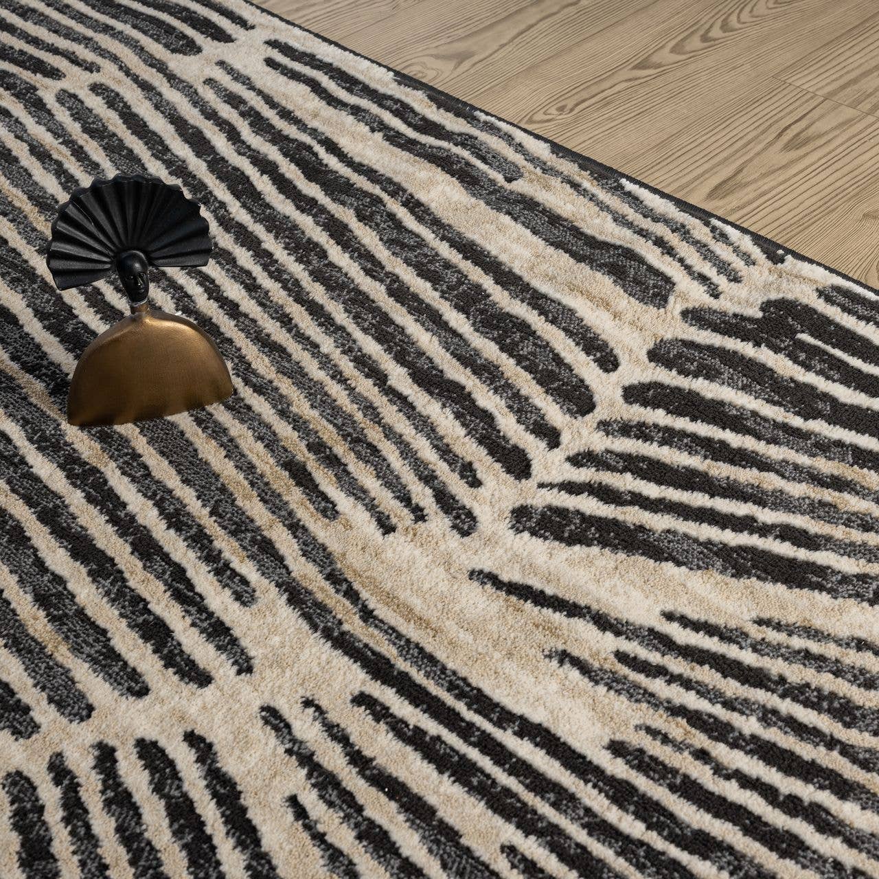 Abani Rugs TER210A Beige Black Wave Contemporary Area Rug: 2' x 3' - Decor Addict, LLC