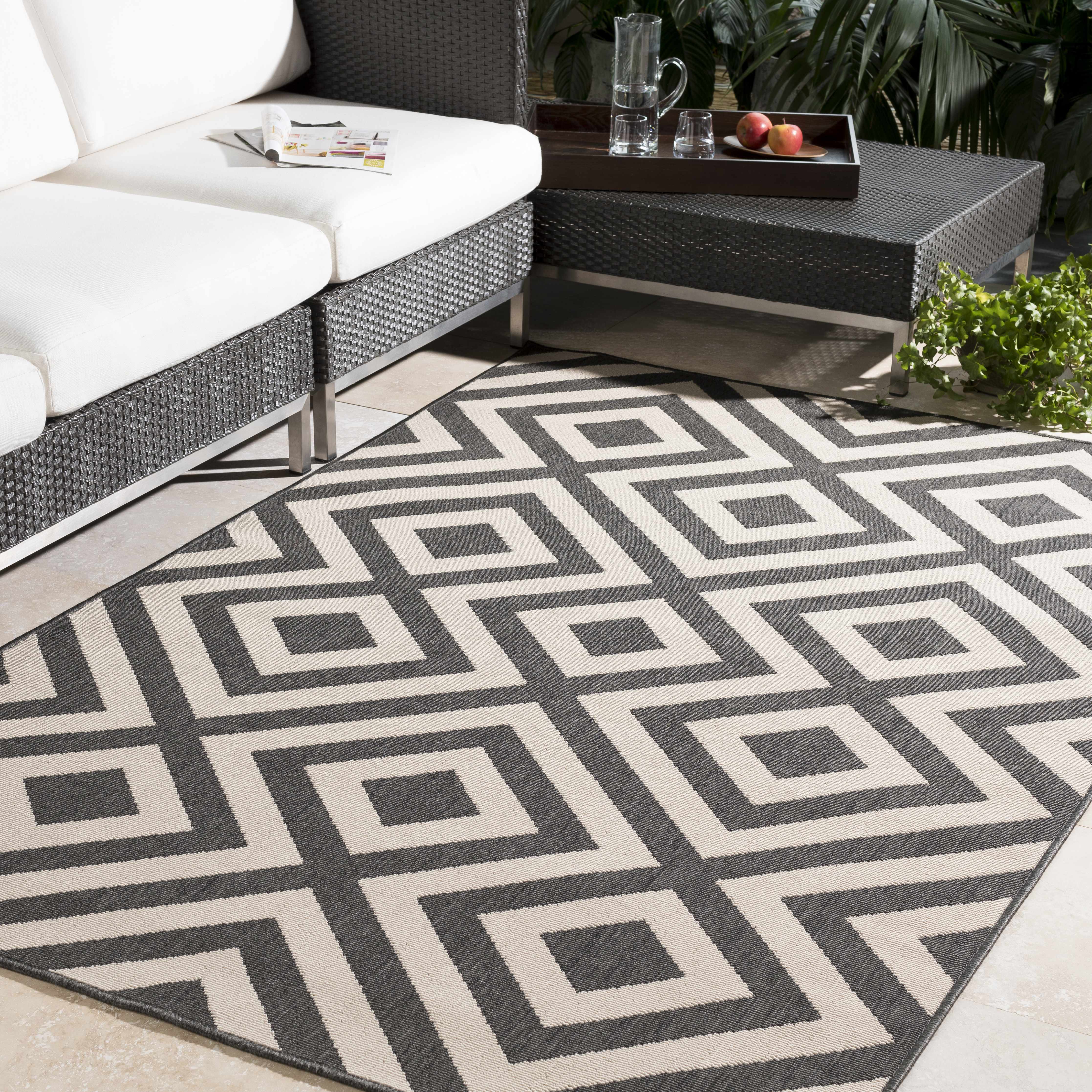 Spilsby Outdoor Rug - Decor Addict, LLC