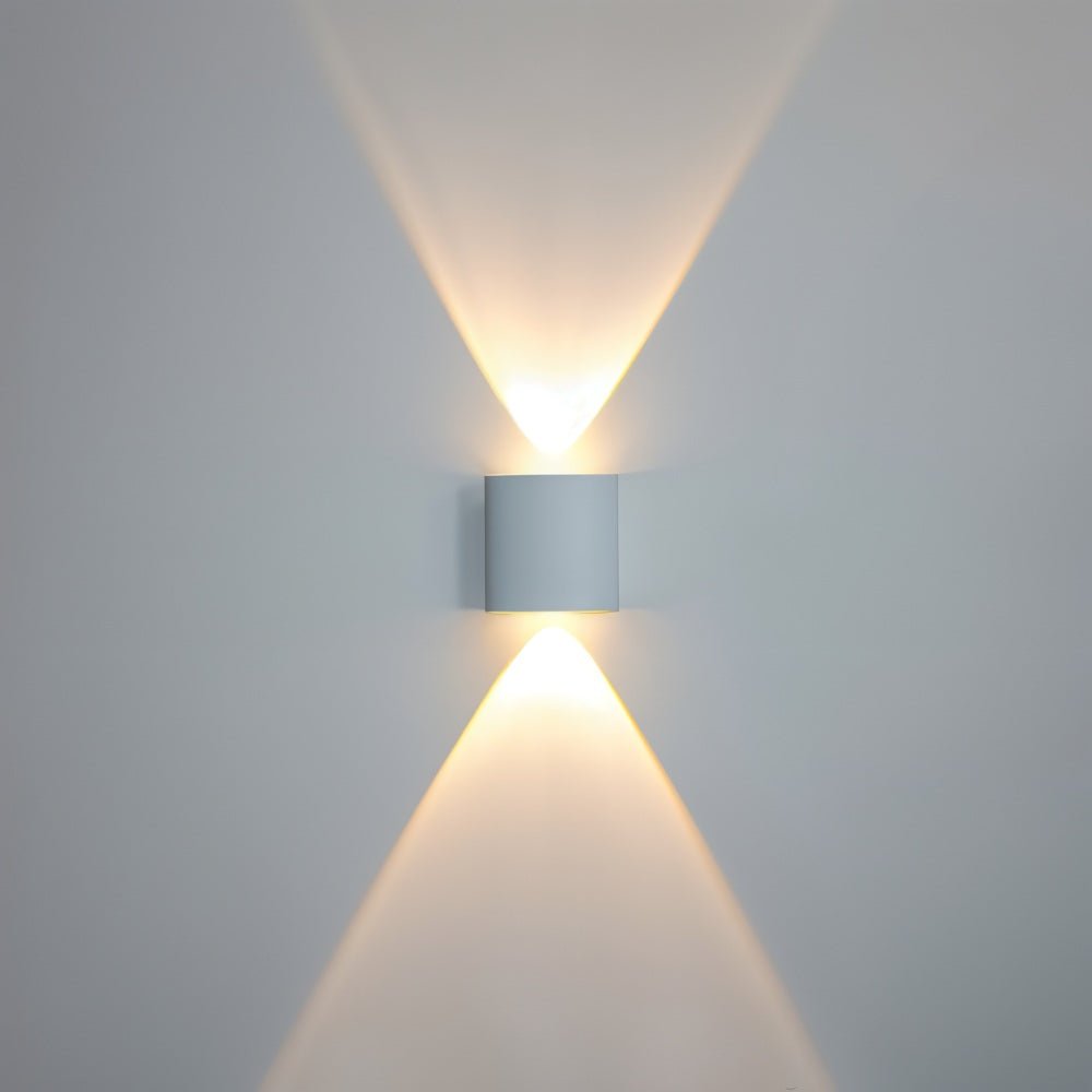 Avivah Wall Lamp - Decor Addict, LLC