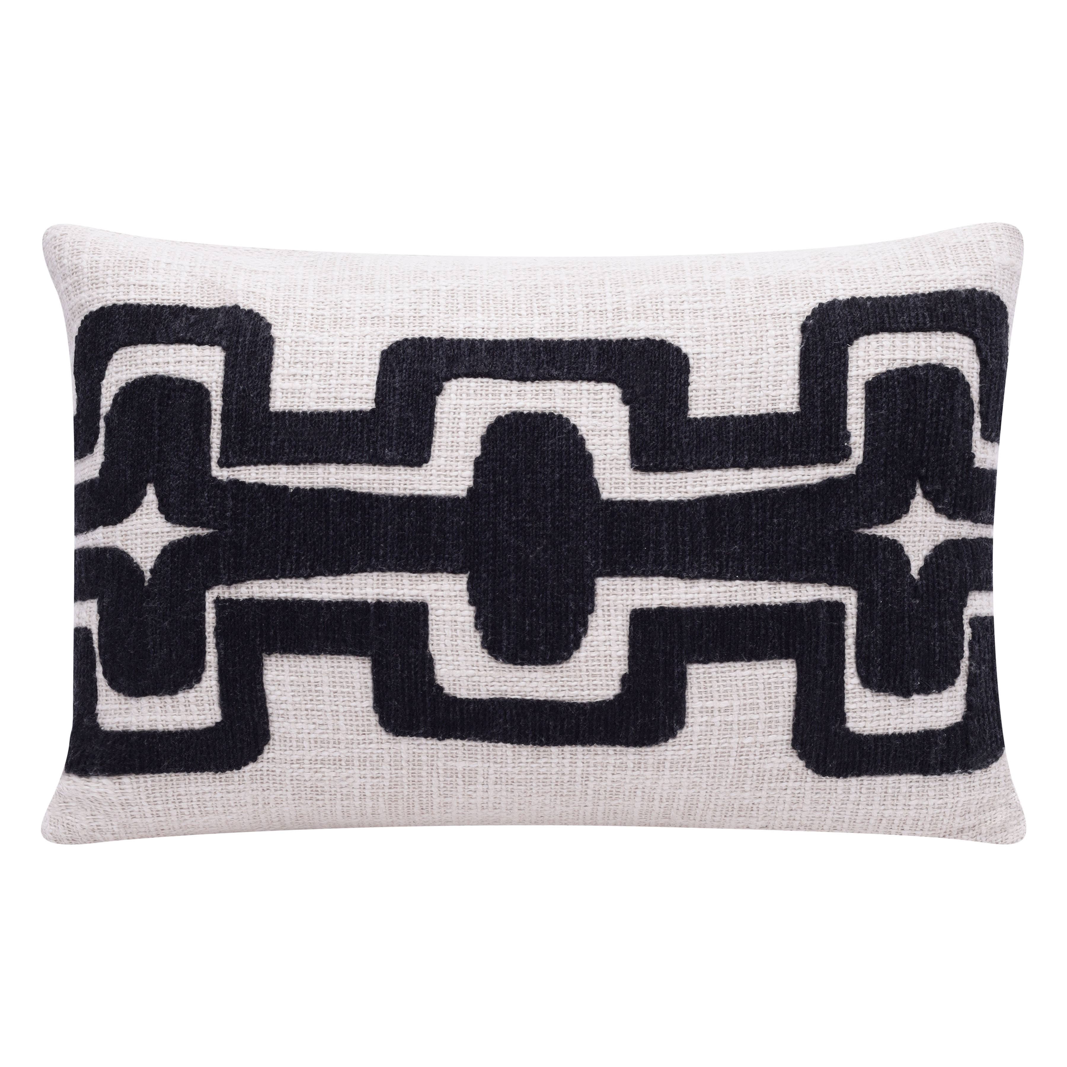 Seanna Geometric Handmade Decorative Throw Pillow: Onyx/ivory / 24" x 24" - Decor Addict, LLC