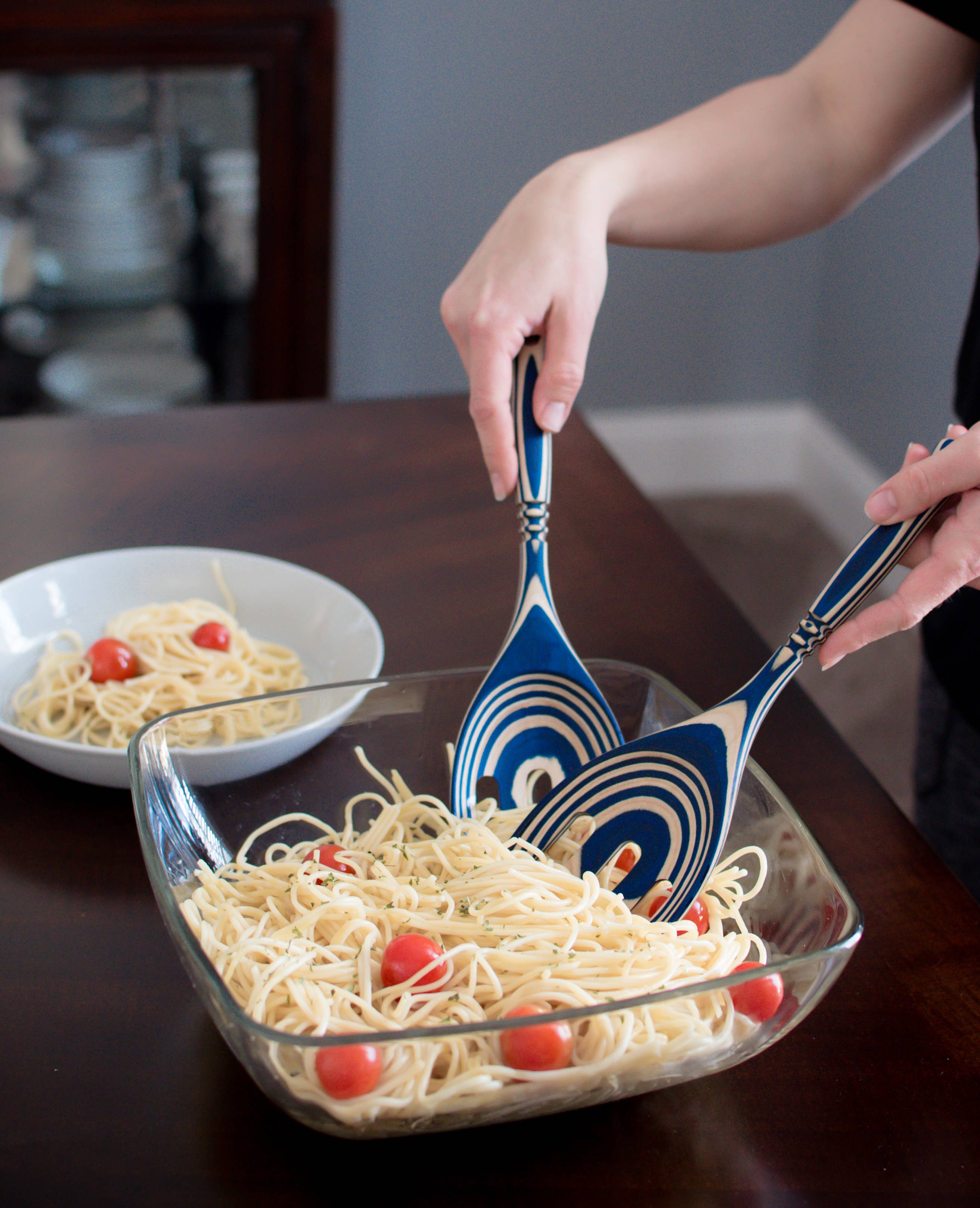 12" Blue Pakka Salad Claws