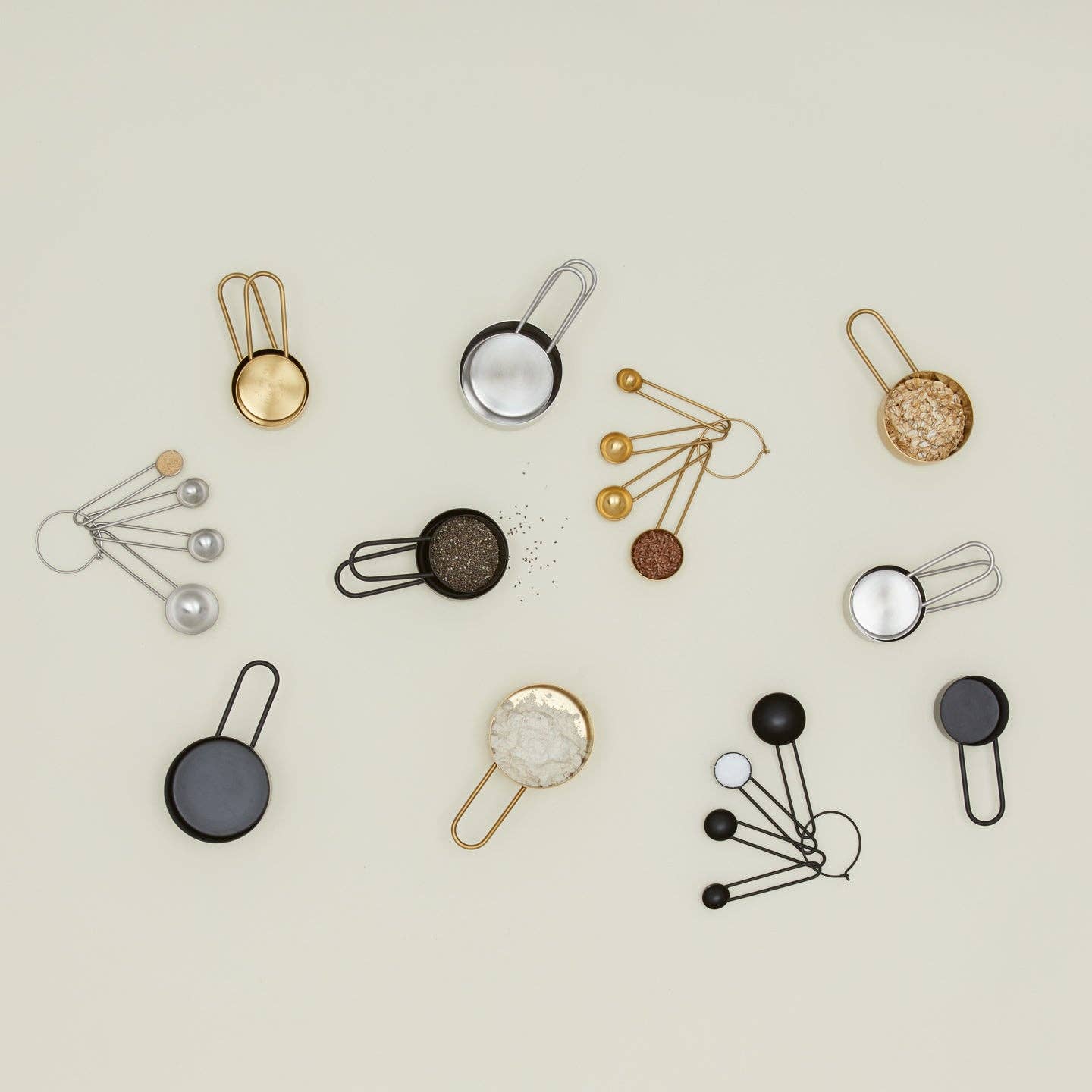 SIMPLE MEASURING SPOONS - BRASS - Decor Addict, LLC