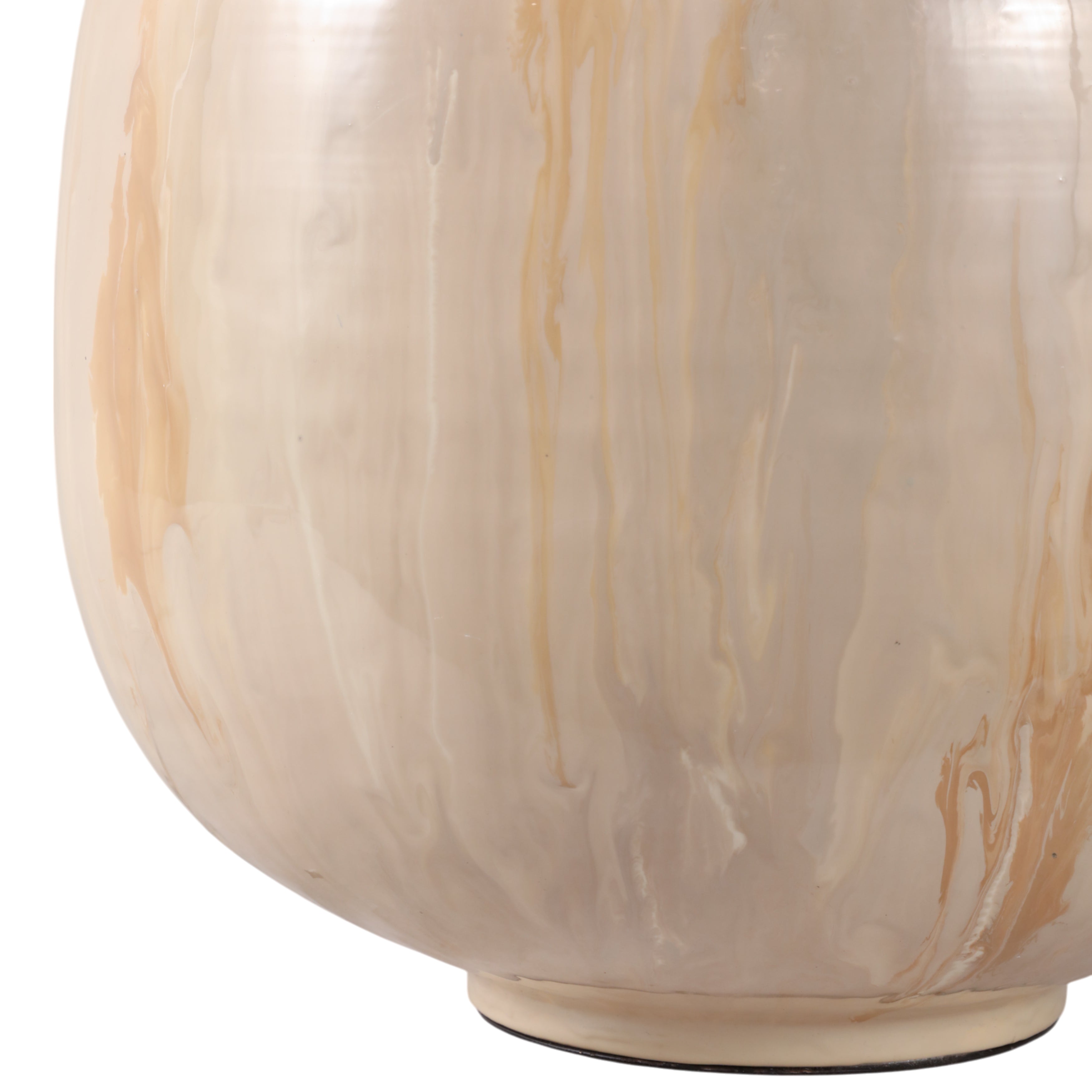 28x22" Metal Base Table Lamp, Ivory - Decor Addict, LLC