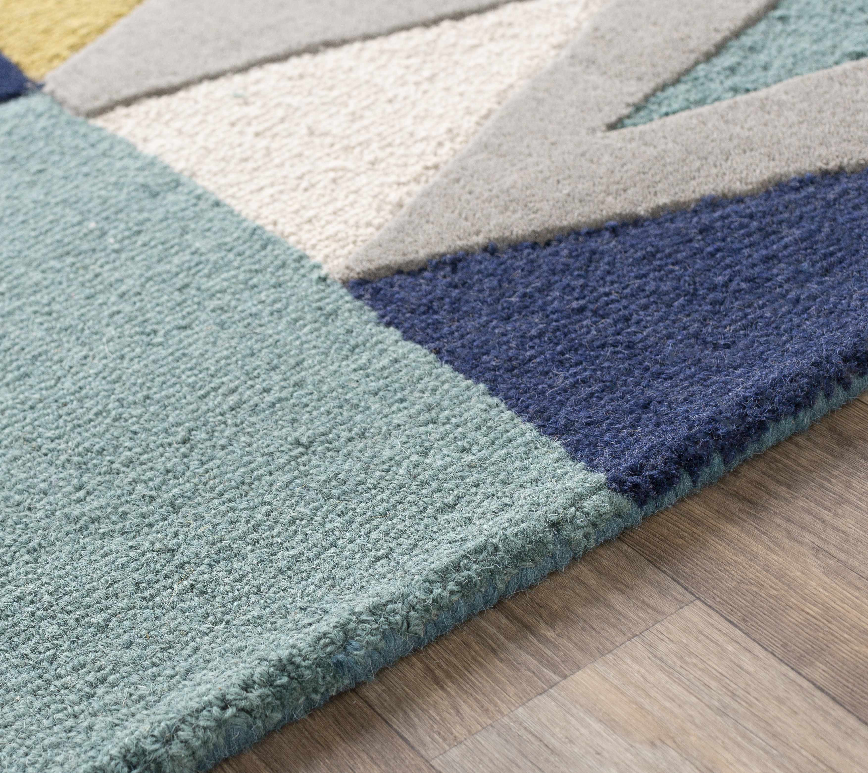 Deatsville Wool Area Rug - Decor Addict, LLC