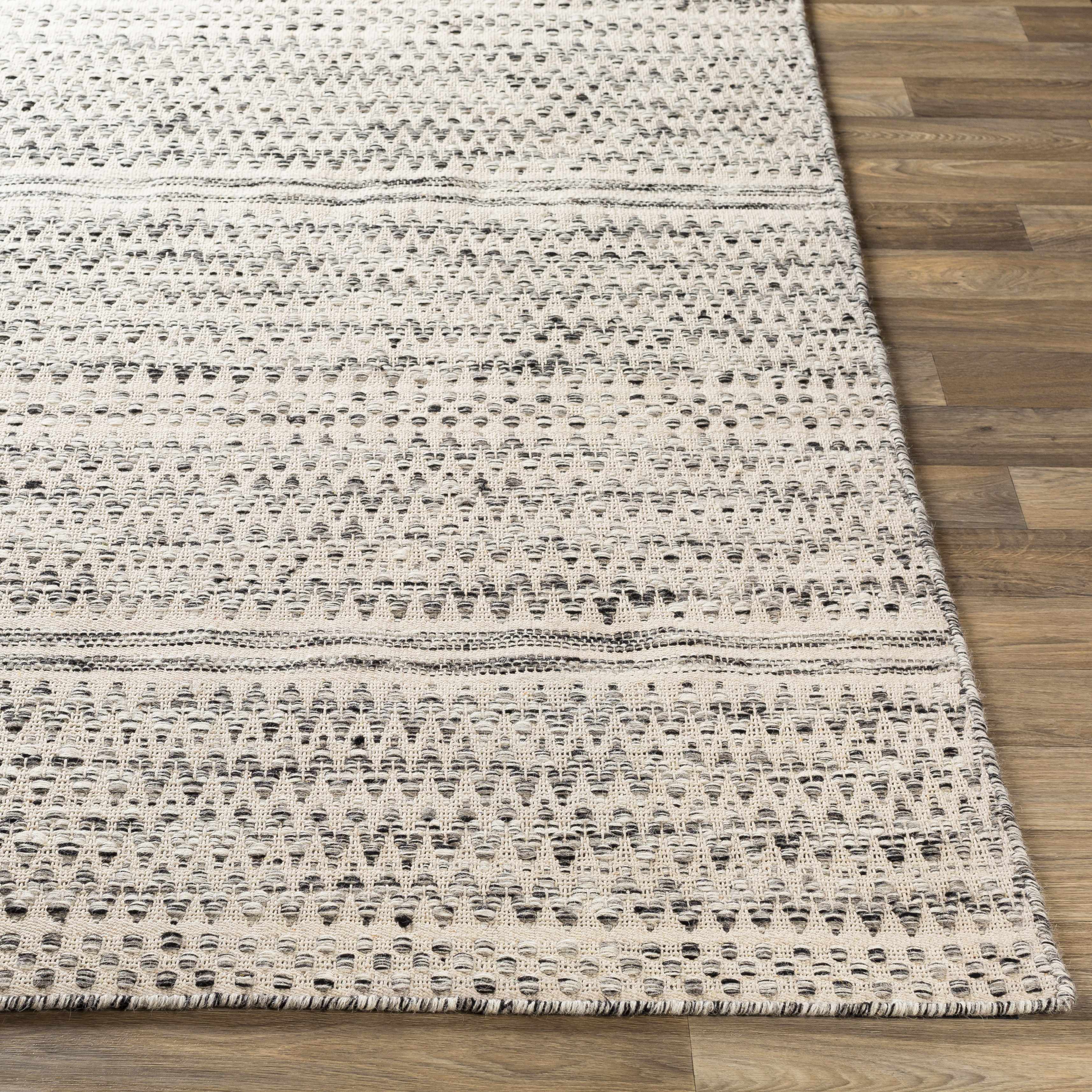 Arabi Wool Area Rug - Decor Addict, LLC