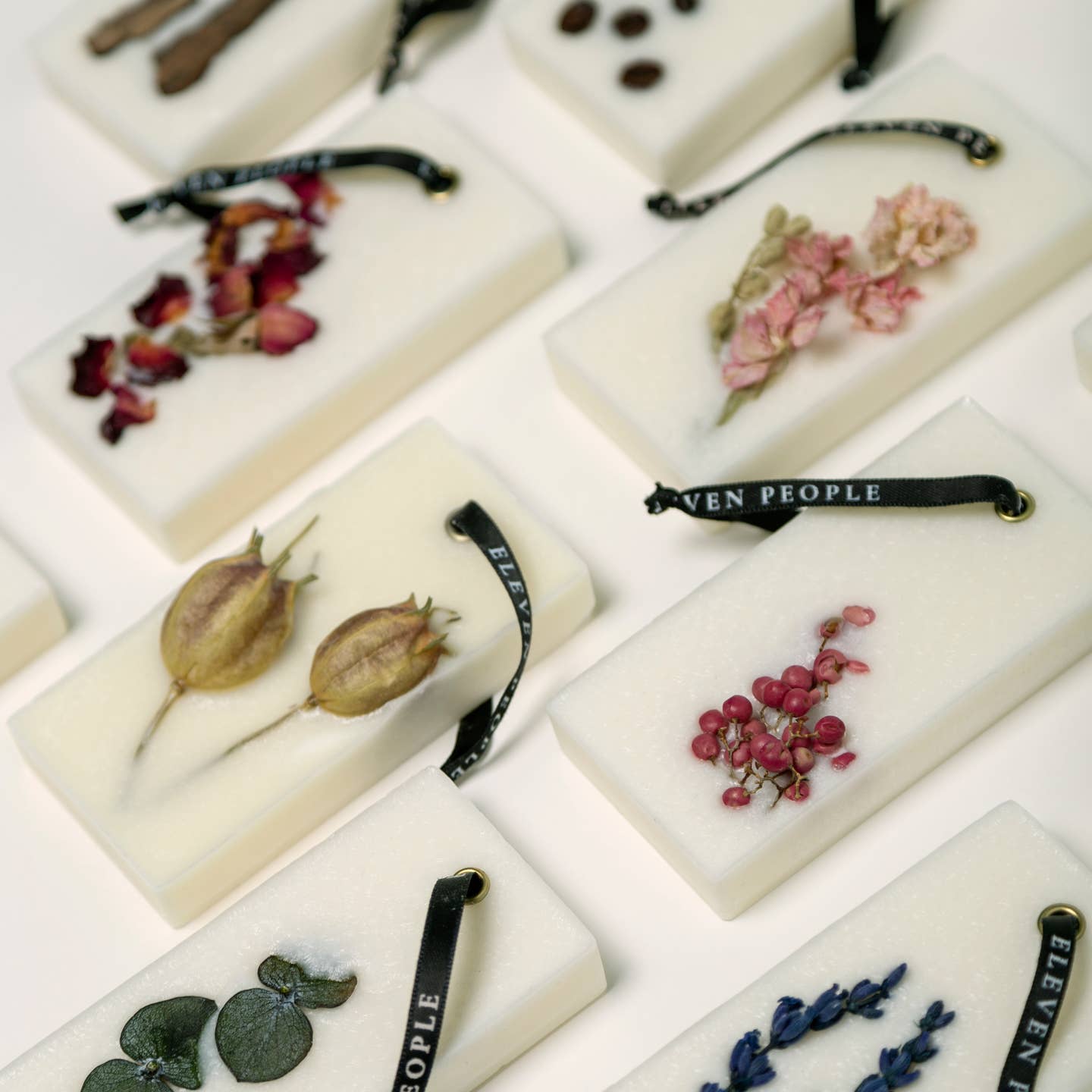 02 Vanilla Sandalwood and Musk Closet Wax Bar Freshener: Large - Decor Addict, LLC