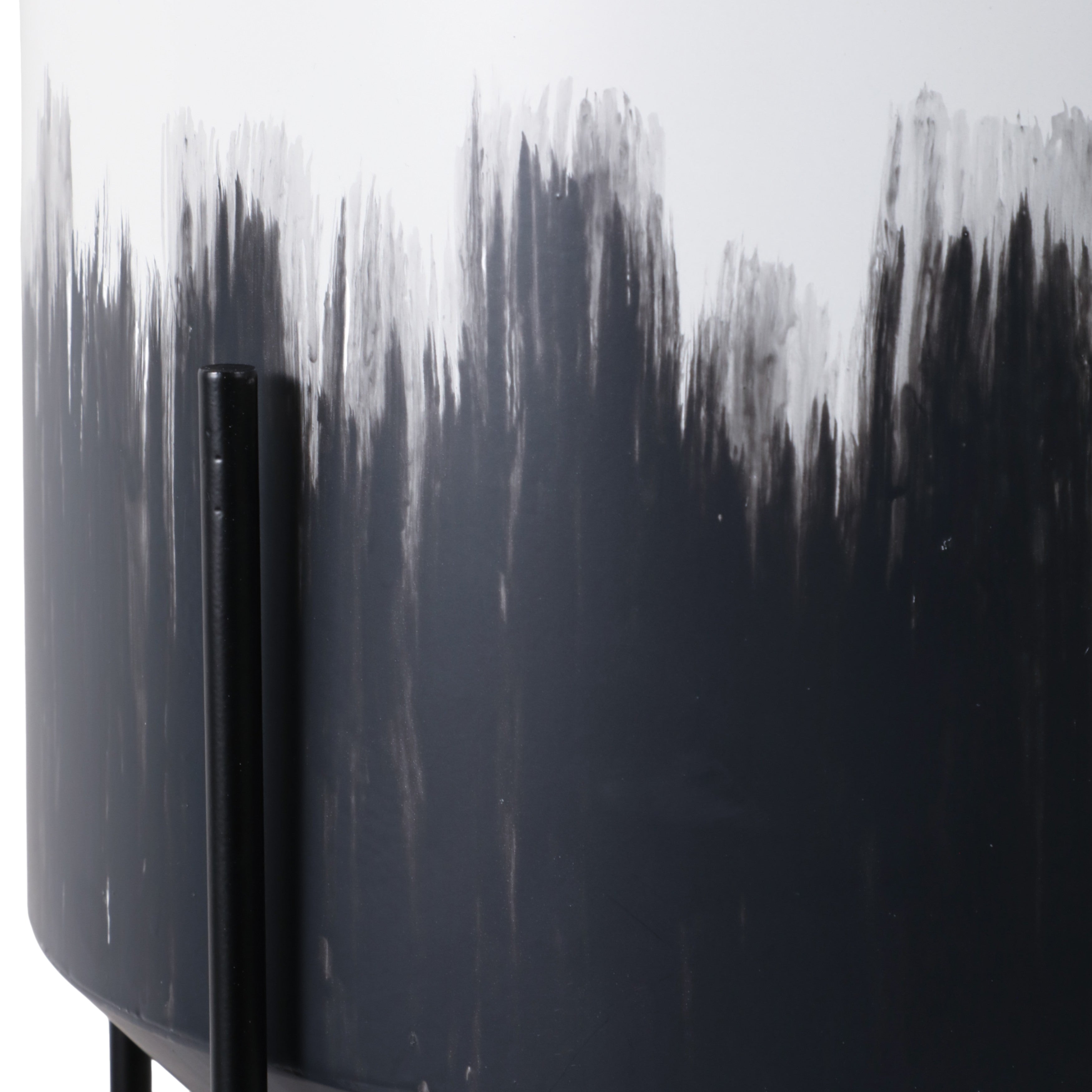 S/2 19/23" Metal Planters On Stands, White/blk Kd - Decor Addict, LLC