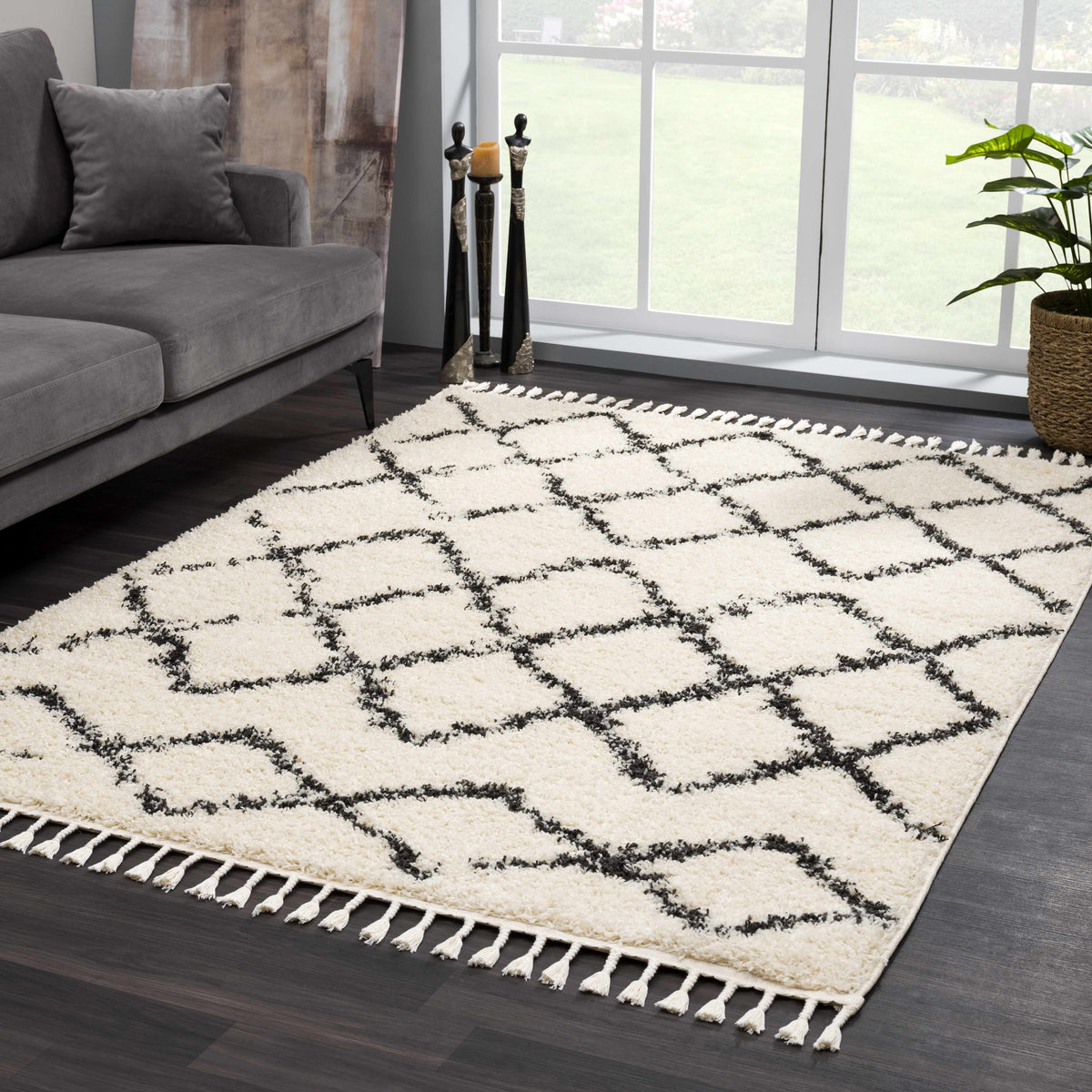 Wallagrass Beige/Black Trellis Tassel Shag - Decor Addict, LLC