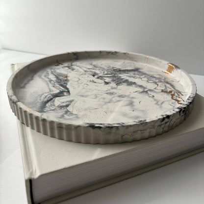 Joma - Concrete Fluted Tray | Round Concrete Tray: Black fusion marble - Decor Addict, LLC