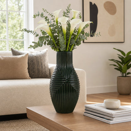 Robinfield Green Vase view 2