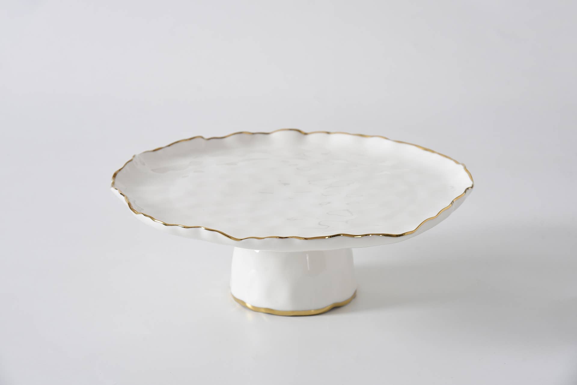 Round Cake Stand - Decor Addict, LLC