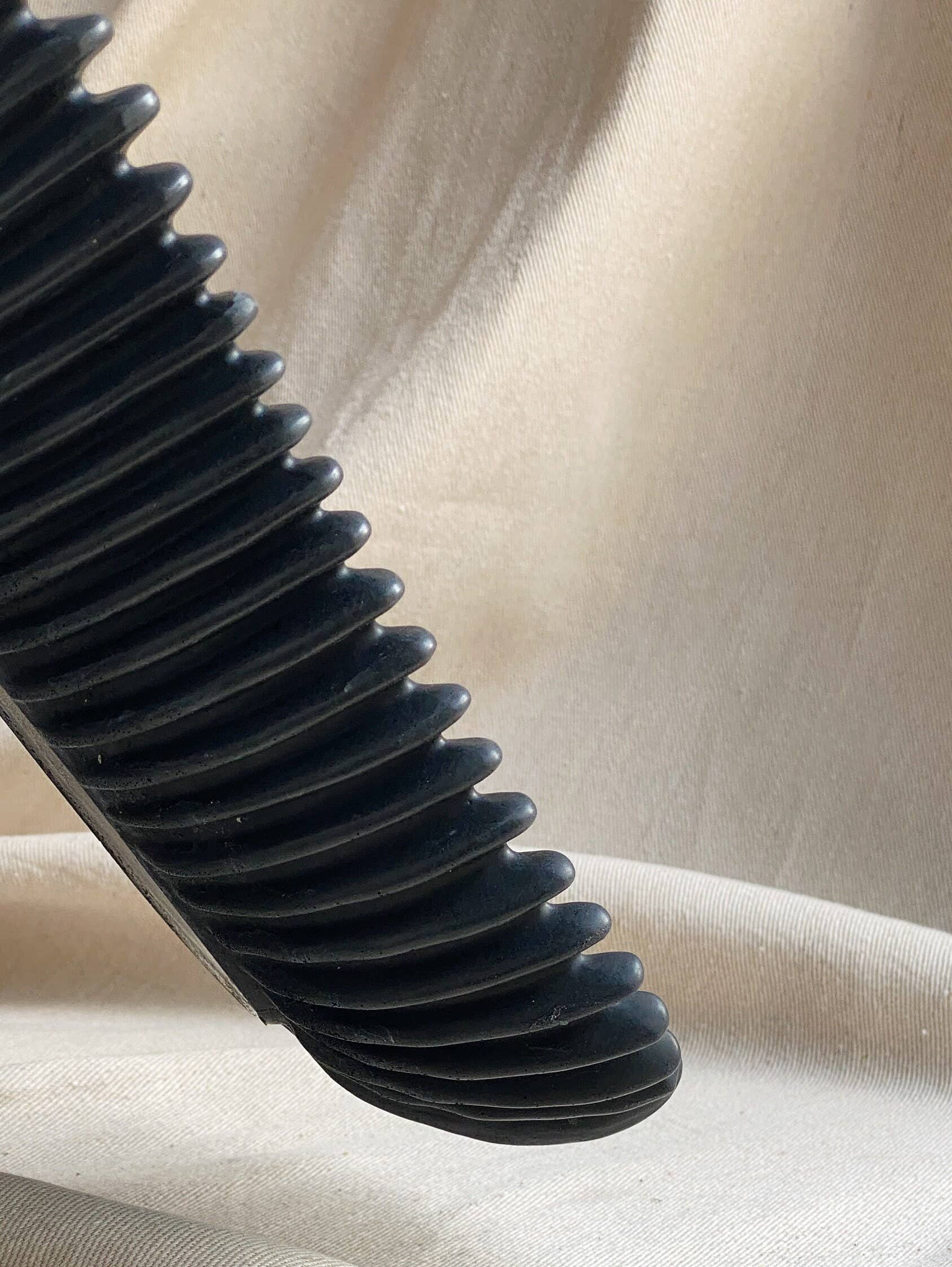 FORMA handmade concrete bowl: Black - Decor Addict, LLC