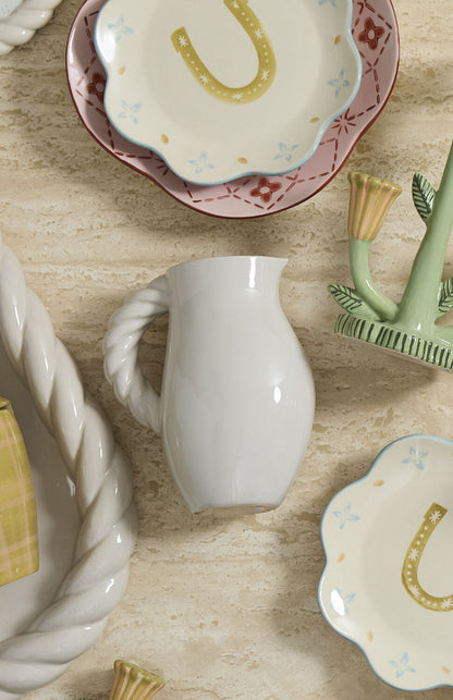 Manon Pitcher - view 3