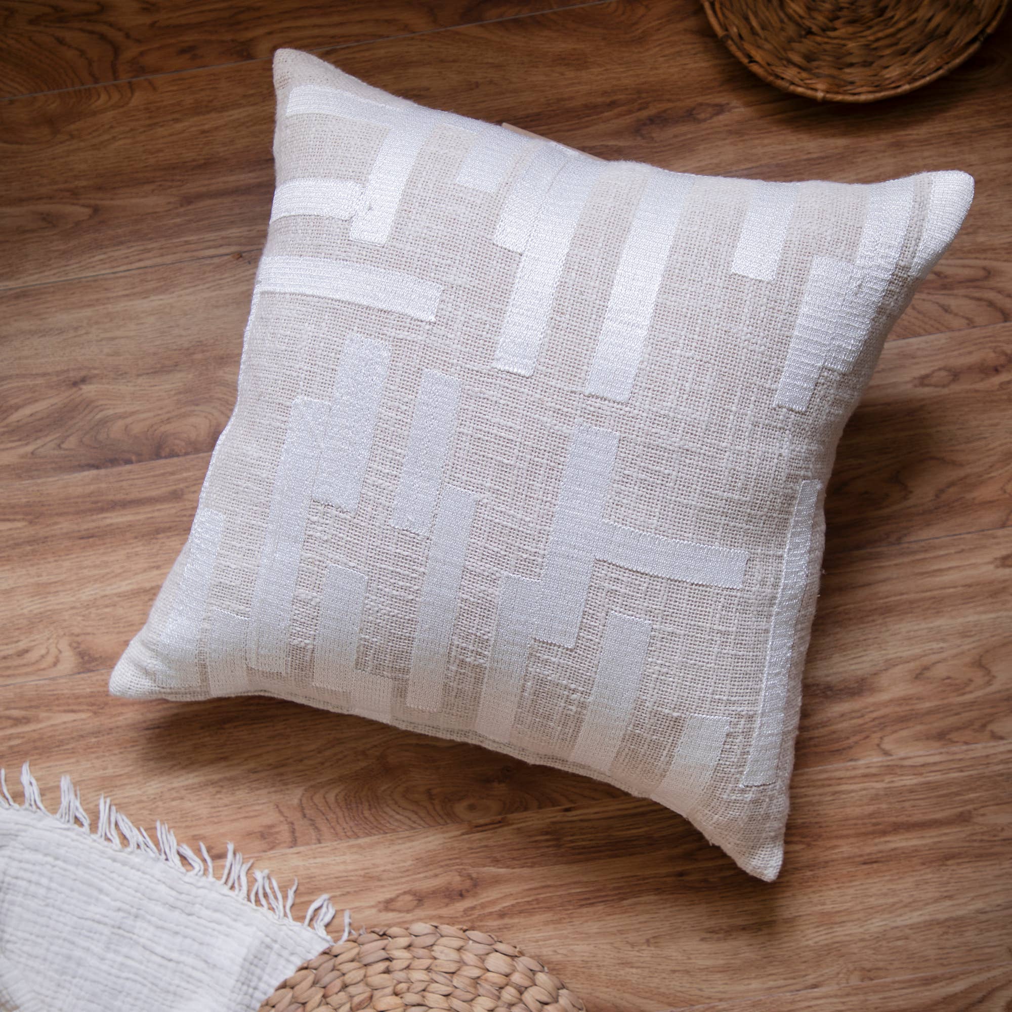 Modern/Contemporary Geometric Hand-Woven Throw Pillow: Ivory / 20" x 20" - Decor Addict, LLC