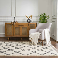 Wallagrass Beige/Black Trellis Tassel Shag - Decor Addict, LLC