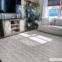 Bolinger Wool Area Rug - Decor Addict, LLC