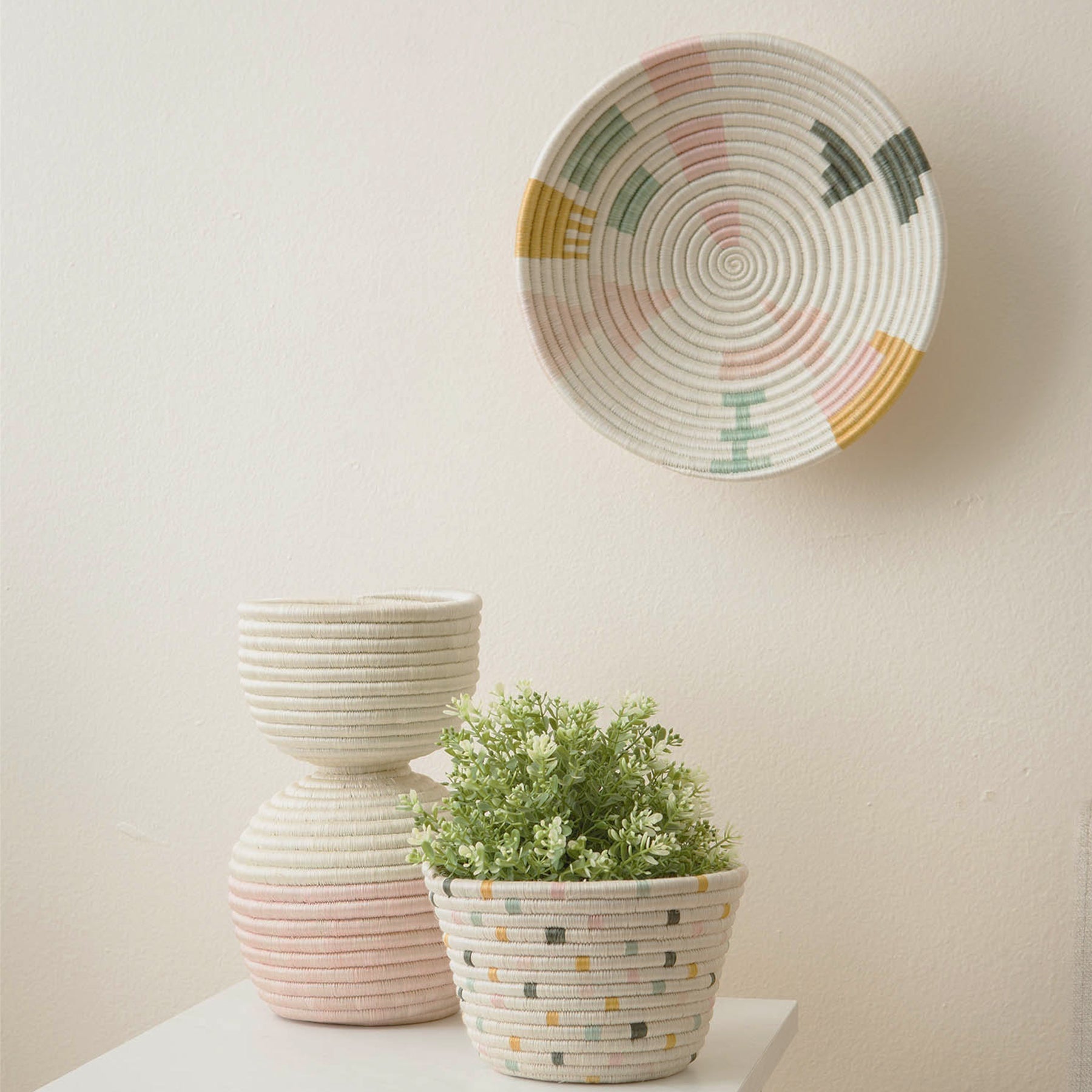 12" Large Anyon Round Basket - Decor Addict, LLC