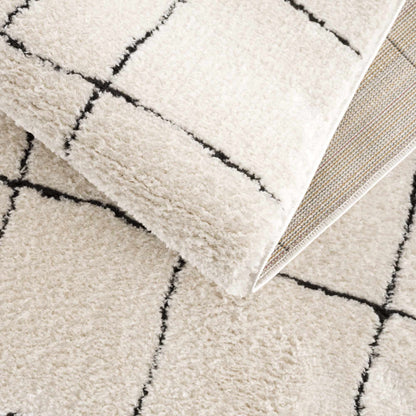 Keanu Black & White Gambit Rug - Decor Addict, LLC