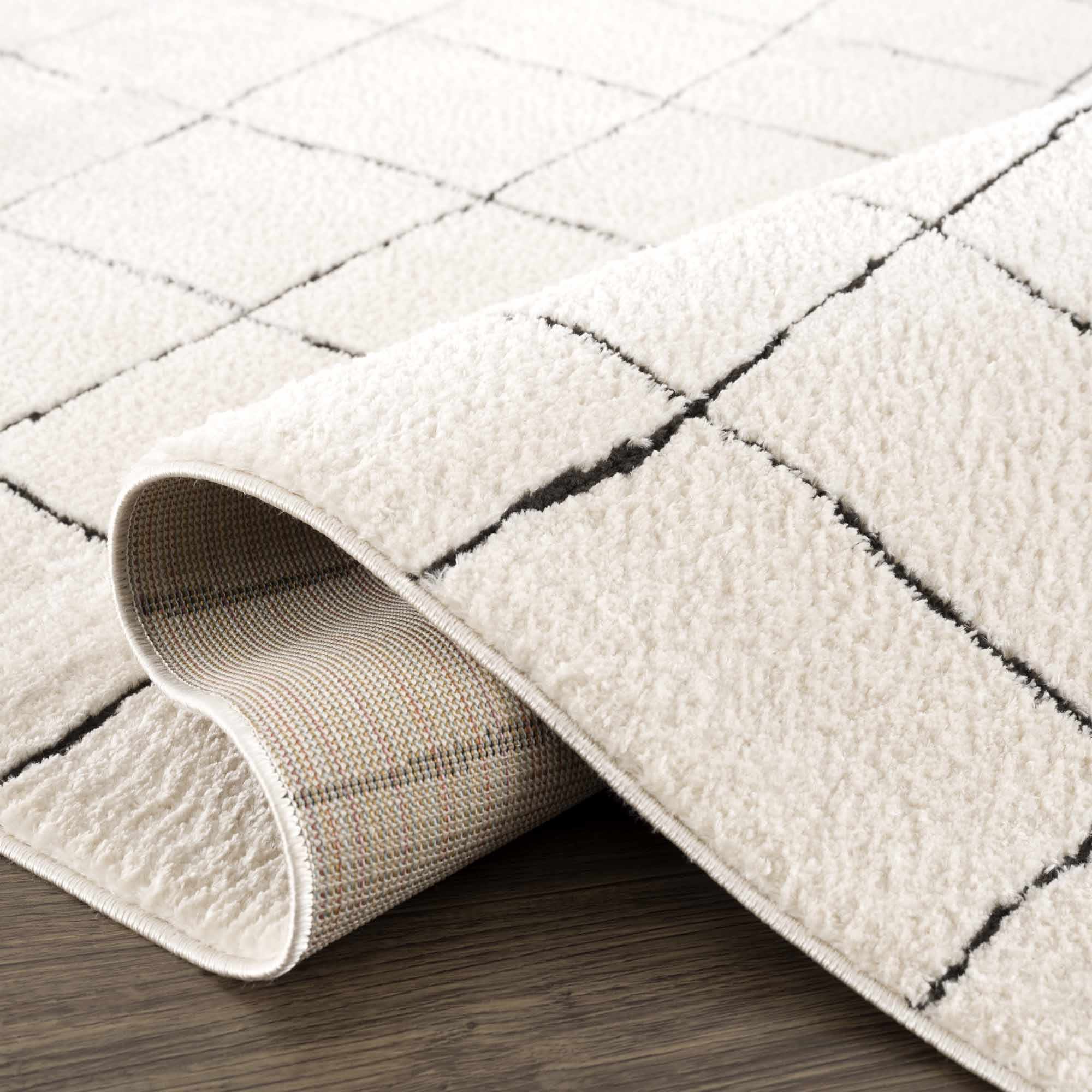 Keanu Black & White Gambit Rug - Decor Addict, LLC