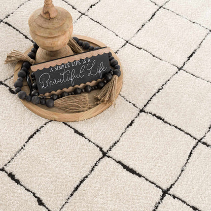 Keanu Black & White Gambit Rug - Decor Addict, LLC