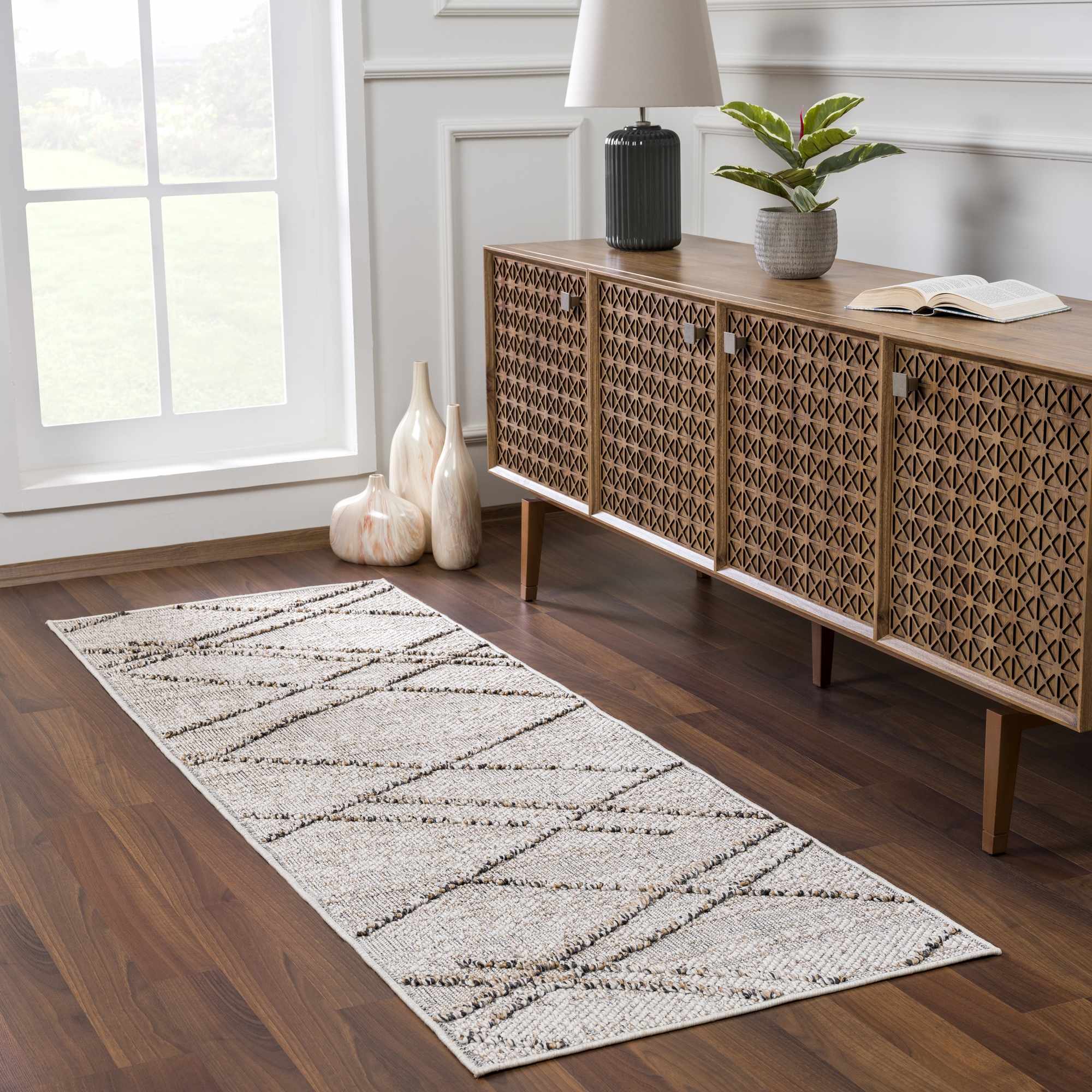 Baqer Bone & Tan Area Rug - Decor Addict, LLC