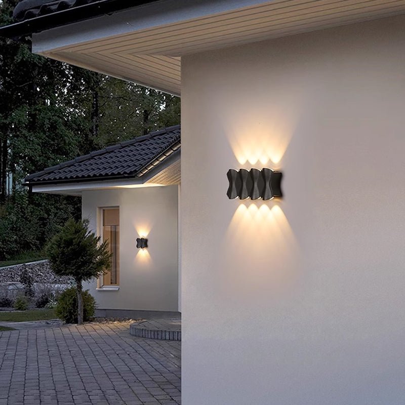 Asteri Outdoor Wall Lamp
