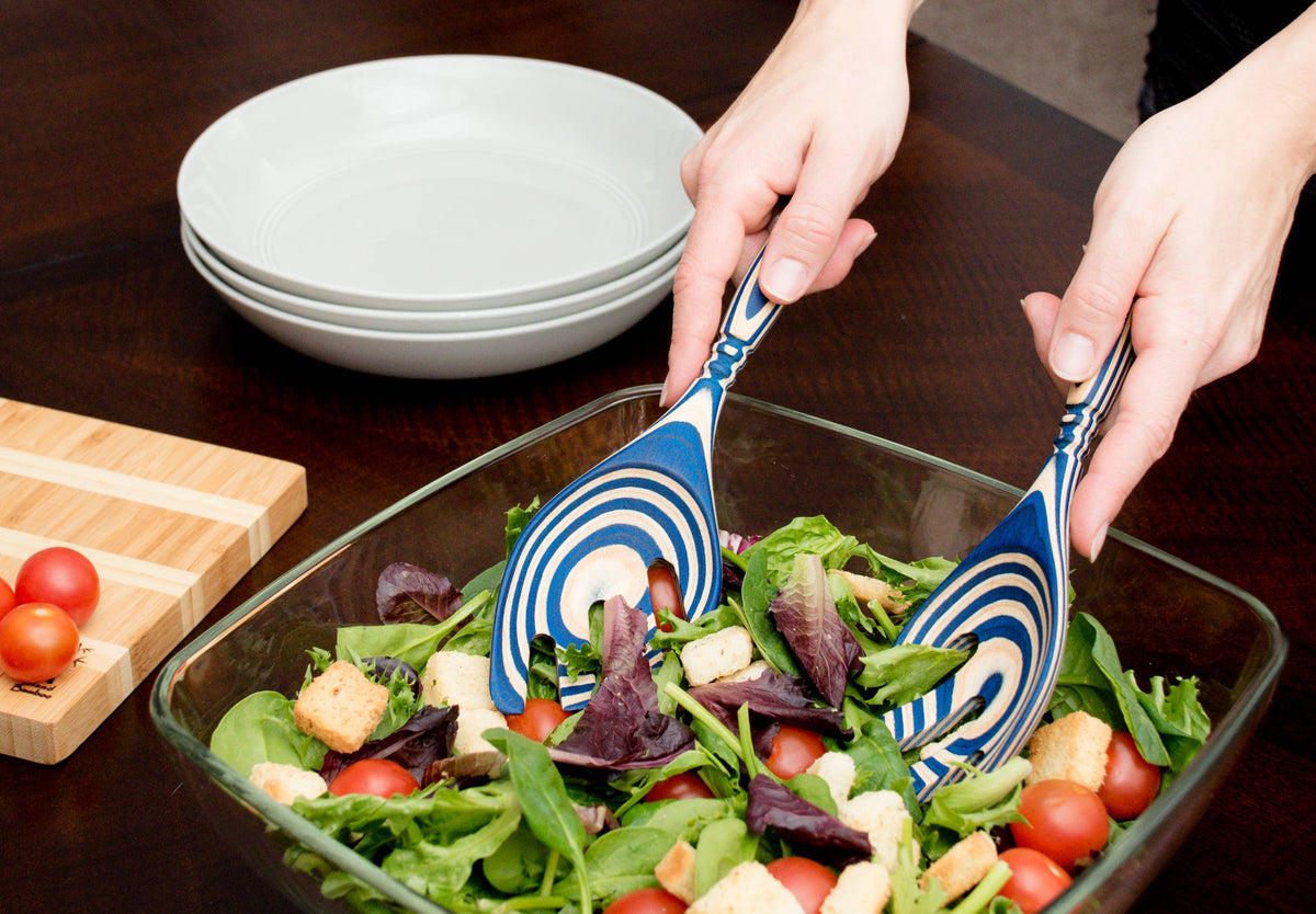 9" Blue Pakka Salad Leaf