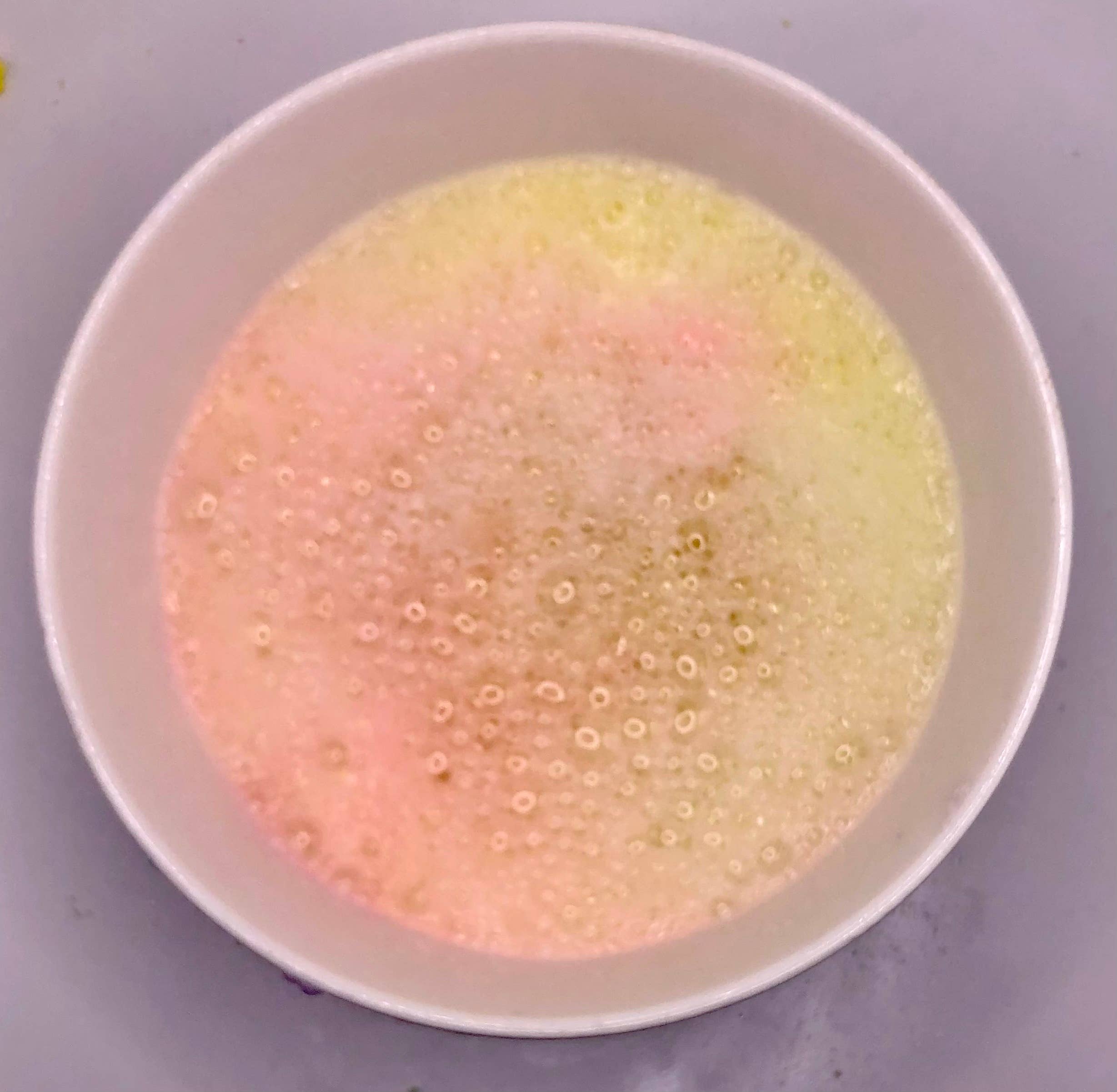 Champagne Bath Confetti - Decor Addict, LLC