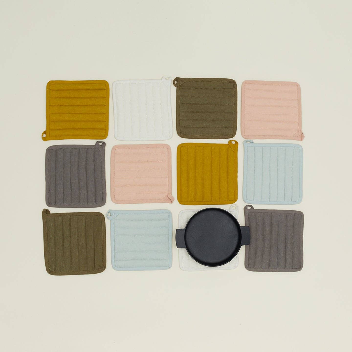 SIMPLE LINEN POT HOLDERS - SET OF 2: IVORY - Decor Addict, LLC